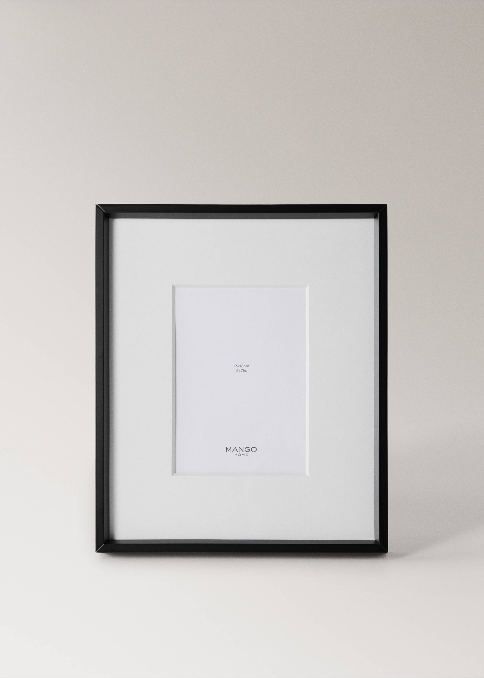 Large passe-partout frame - Article without model, Black. Ref: 27061304-00.