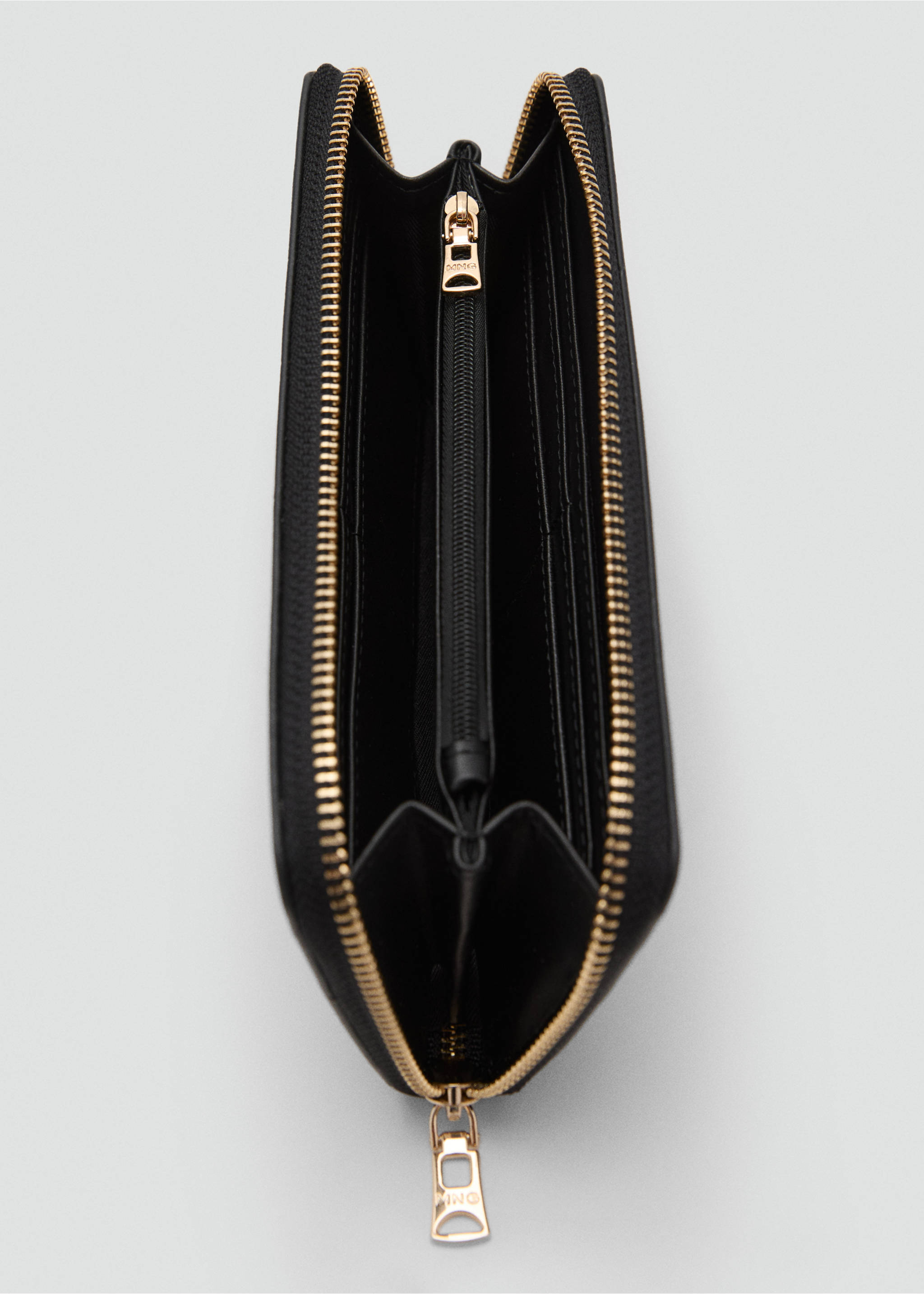 محفظة بمظهر سافيانو - تفاصيل المنتج 1, أسود. Ref: 27061305-00.