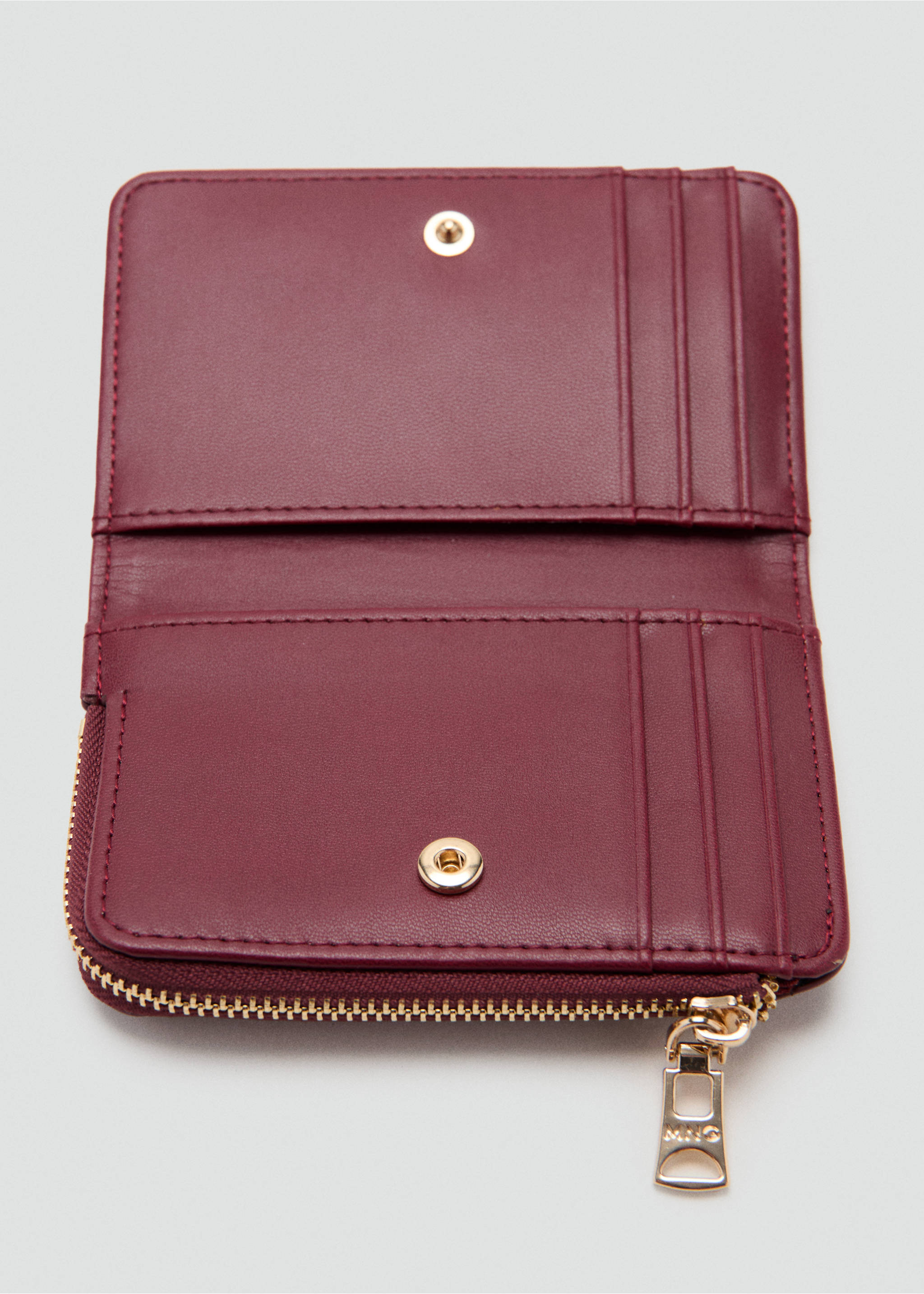 Safiano-effect wallet with flap - Details of the article 1, Burgundy. Ref: 27061306-00.
