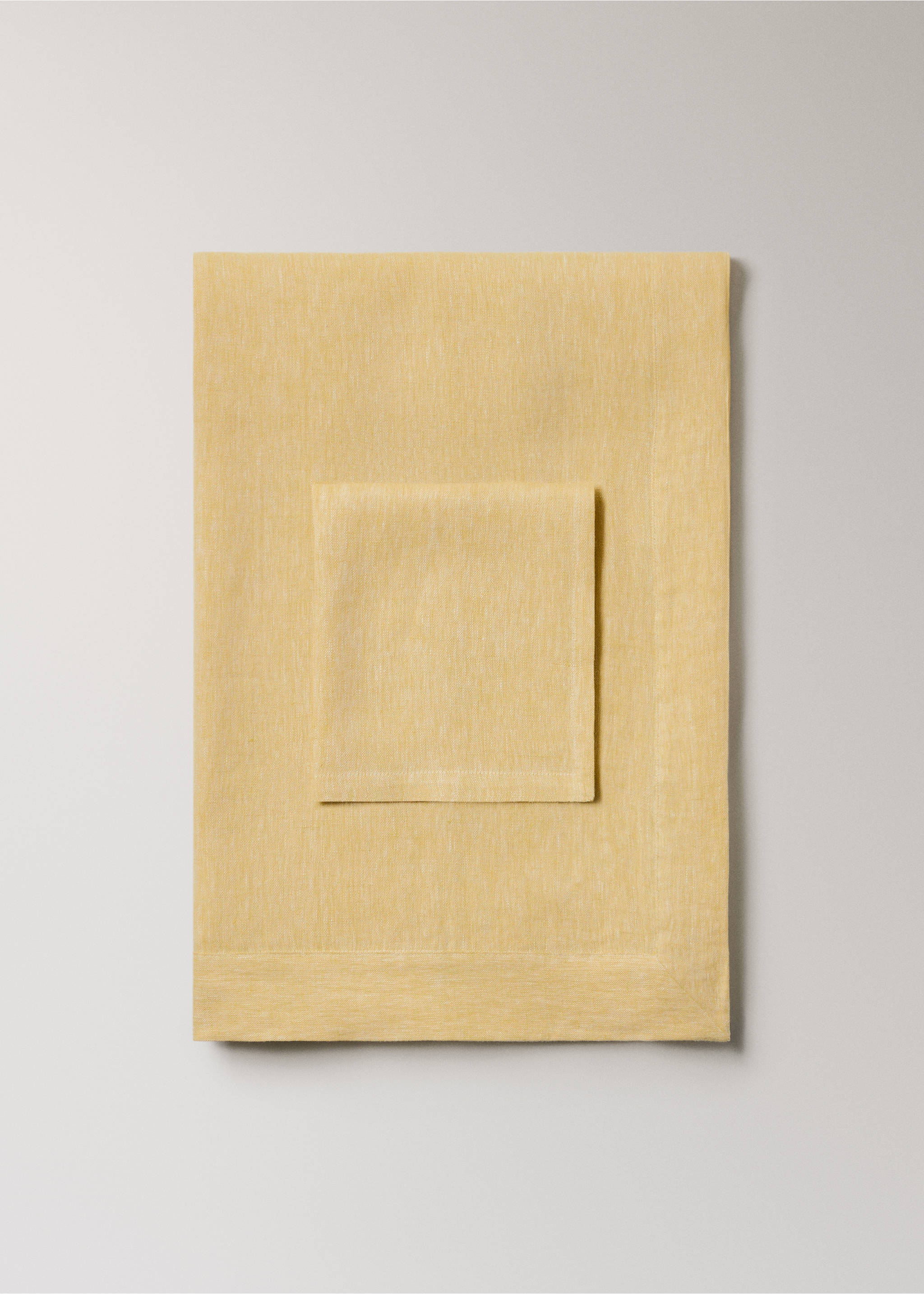 Guardanapos de 100% linho com efeito mesclado - Pormenor do artigo 3, Amarelo. Ref: 27061310-00.