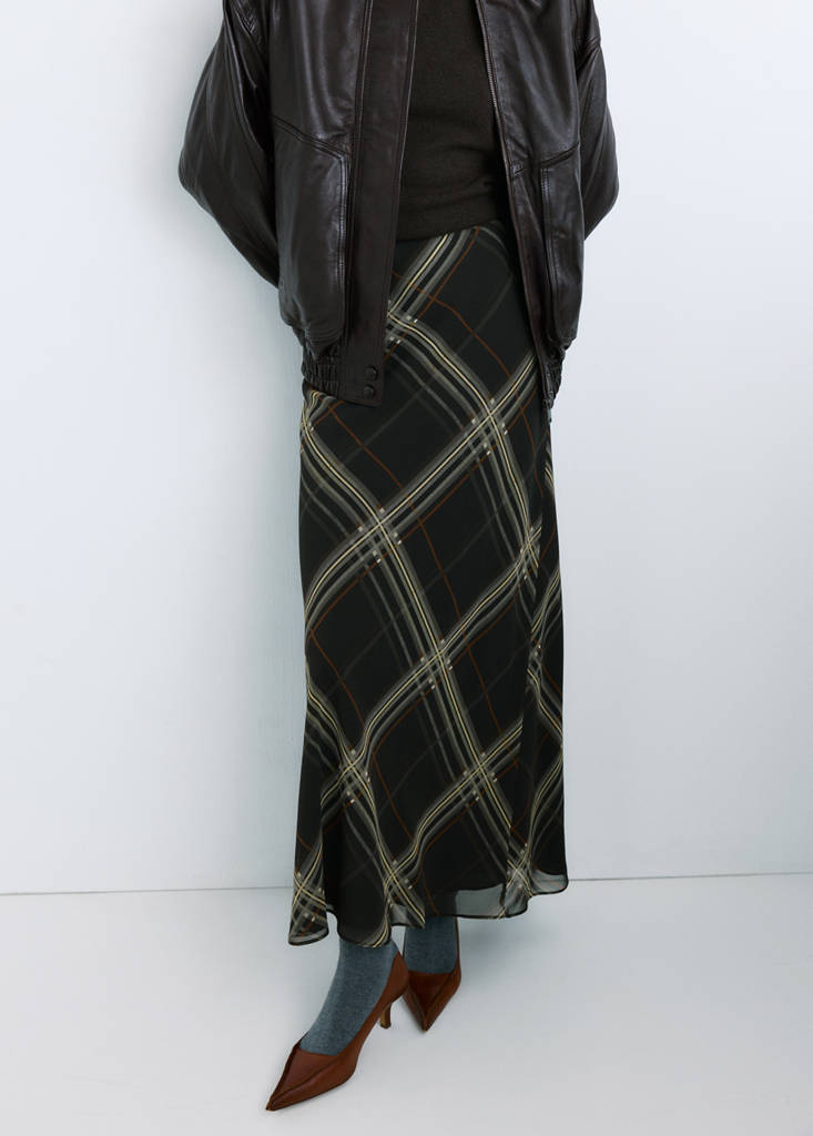 Checked long skirt