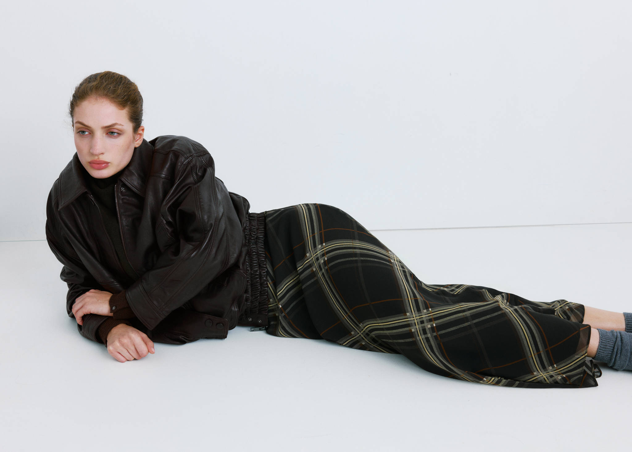 Checked long skirt - Details of the article 2