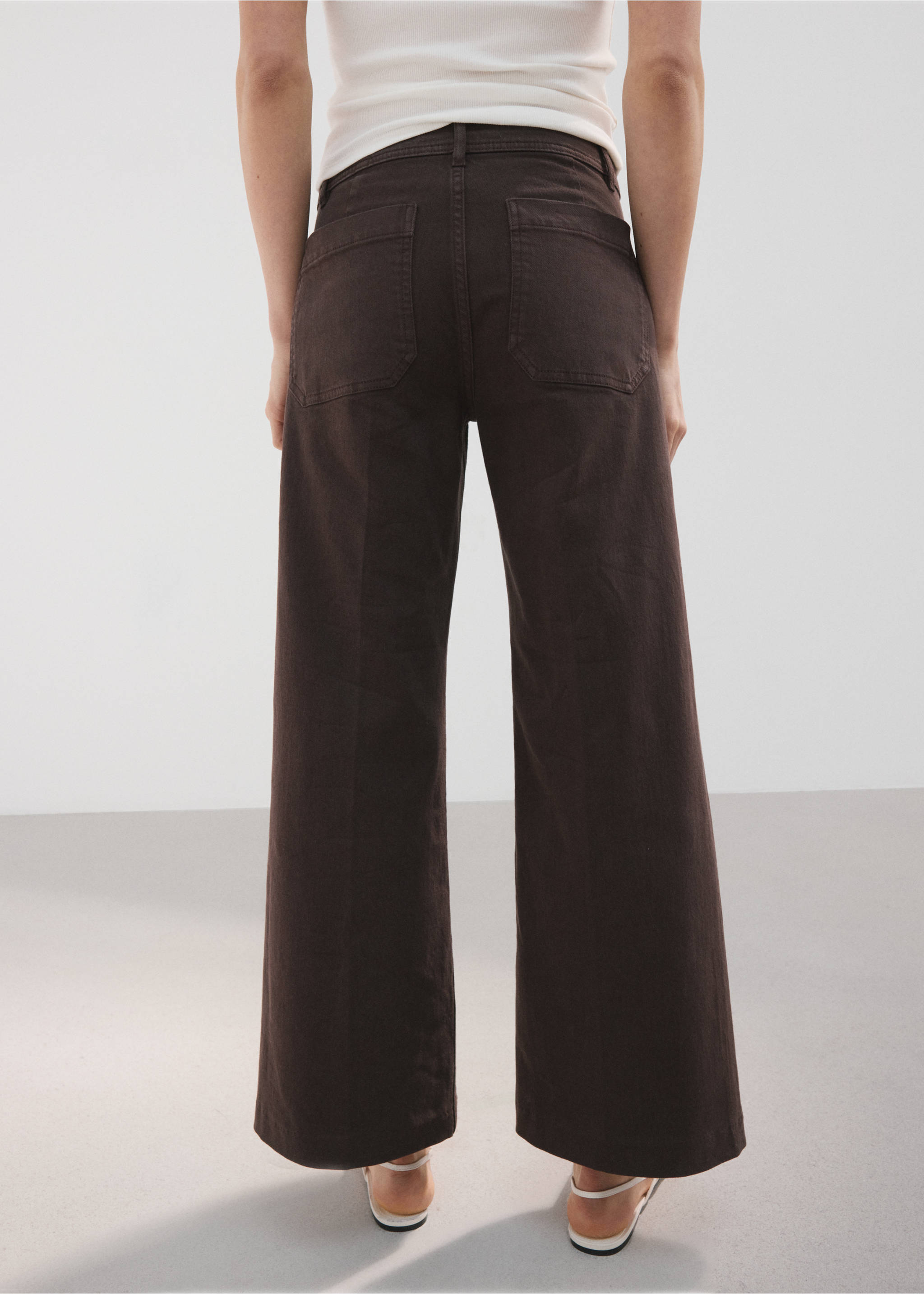 Jeans wide leg bolsillos - Reverso del artículo, Chocolate. Ref: 27061322-00.
