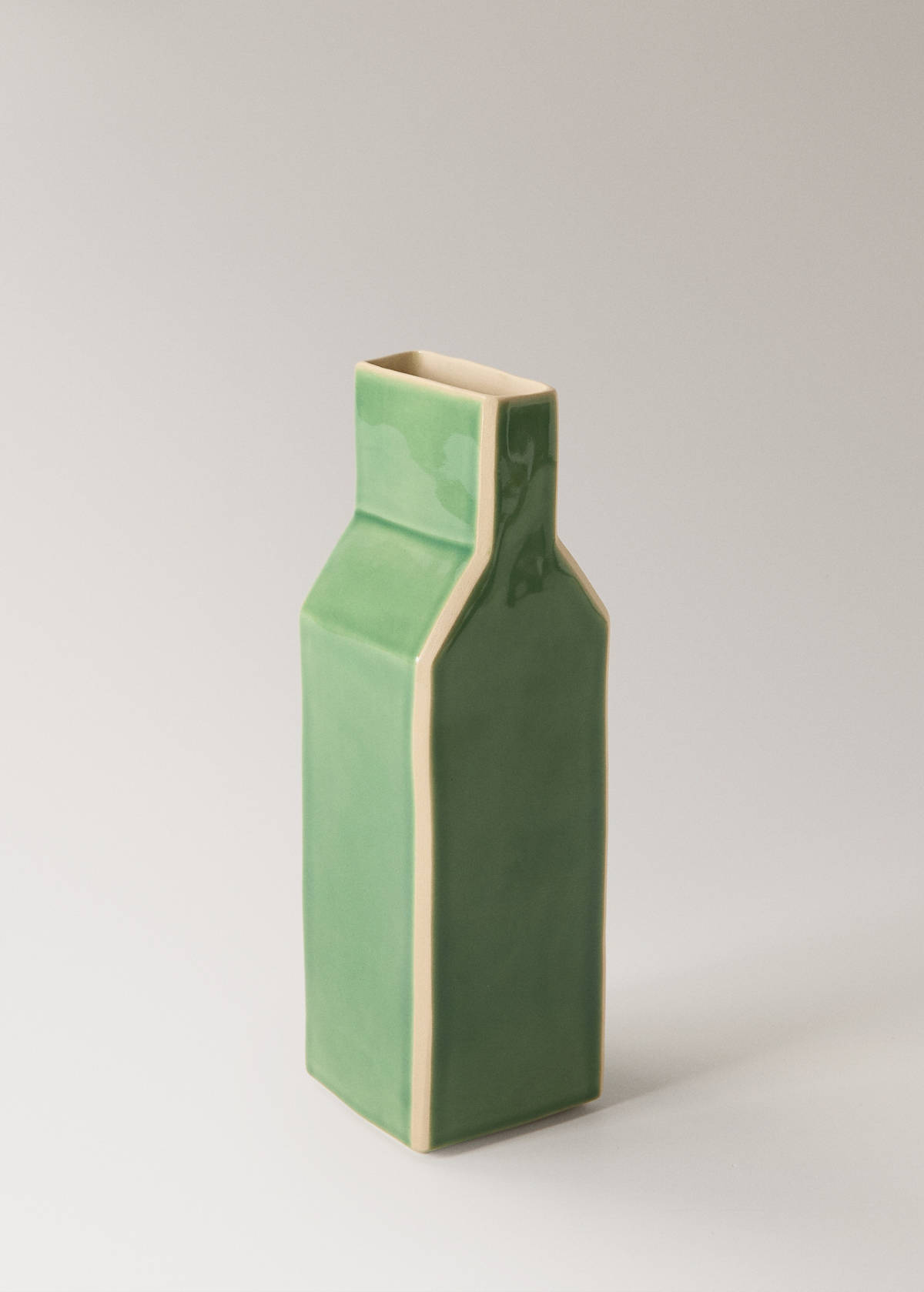 Large contrast colour stoneware vase — Green