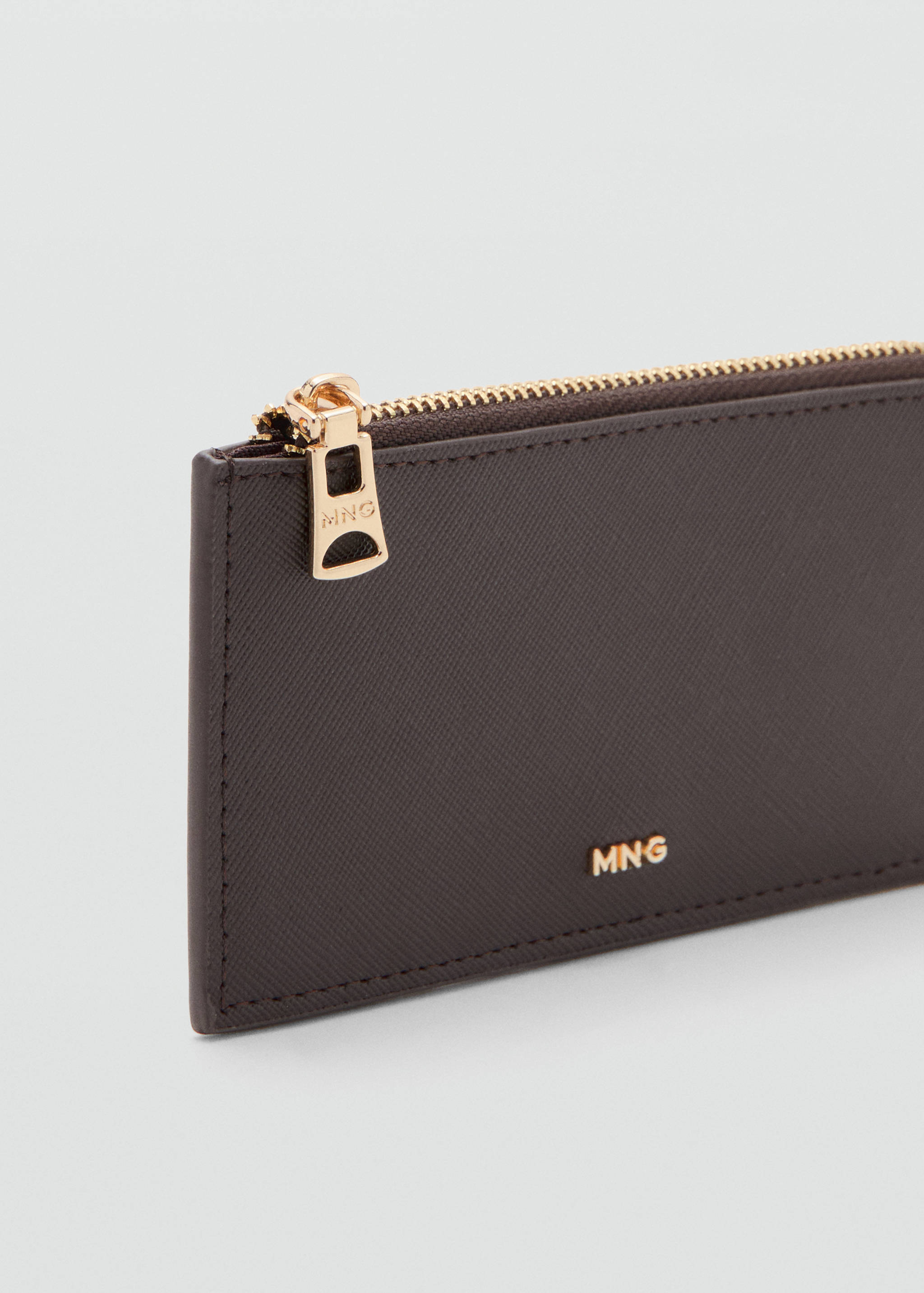 Saffiano-effect card holder with zip - Details of the article 1