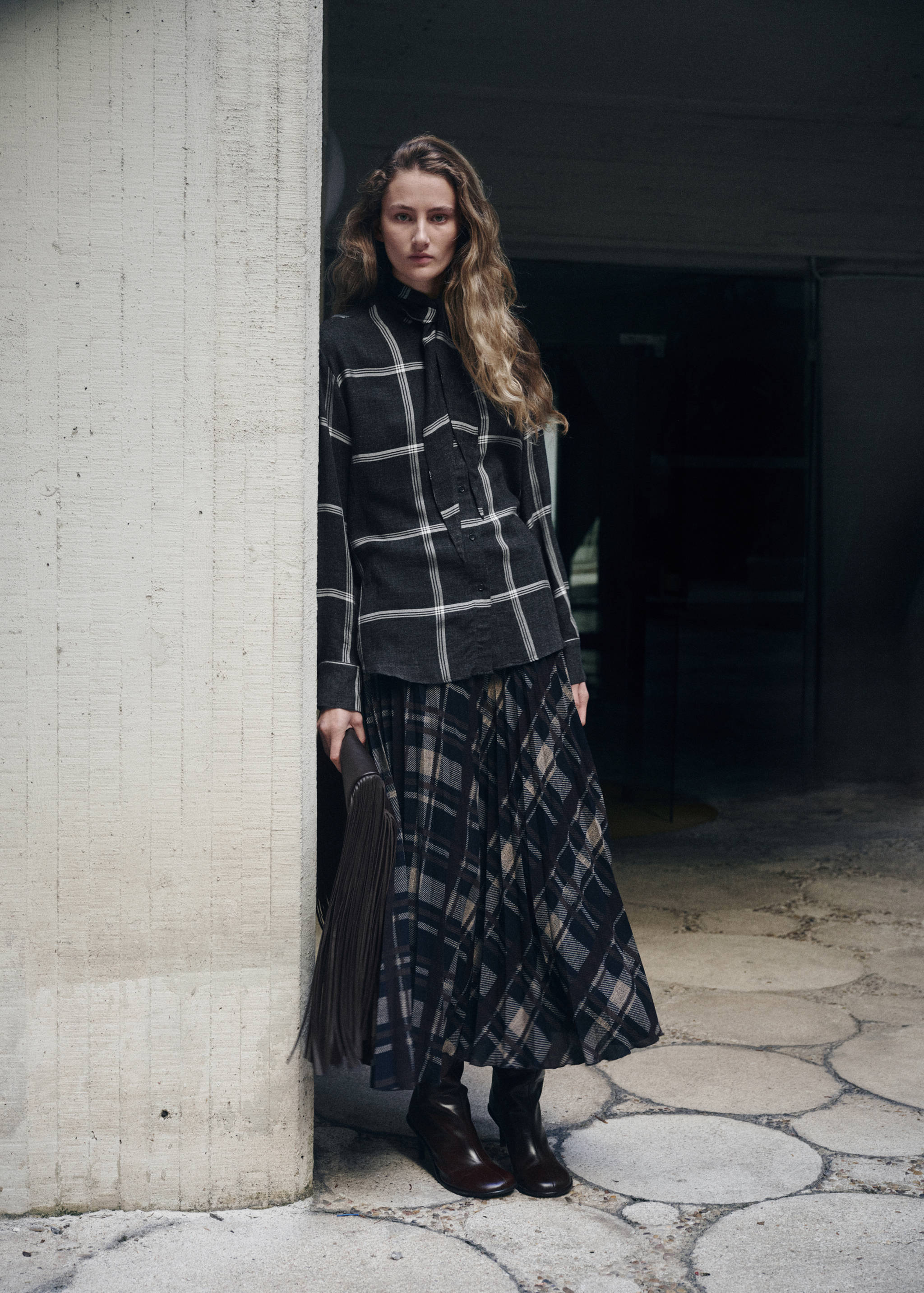 Blouse with check pattern and foulard collar - Medium plane