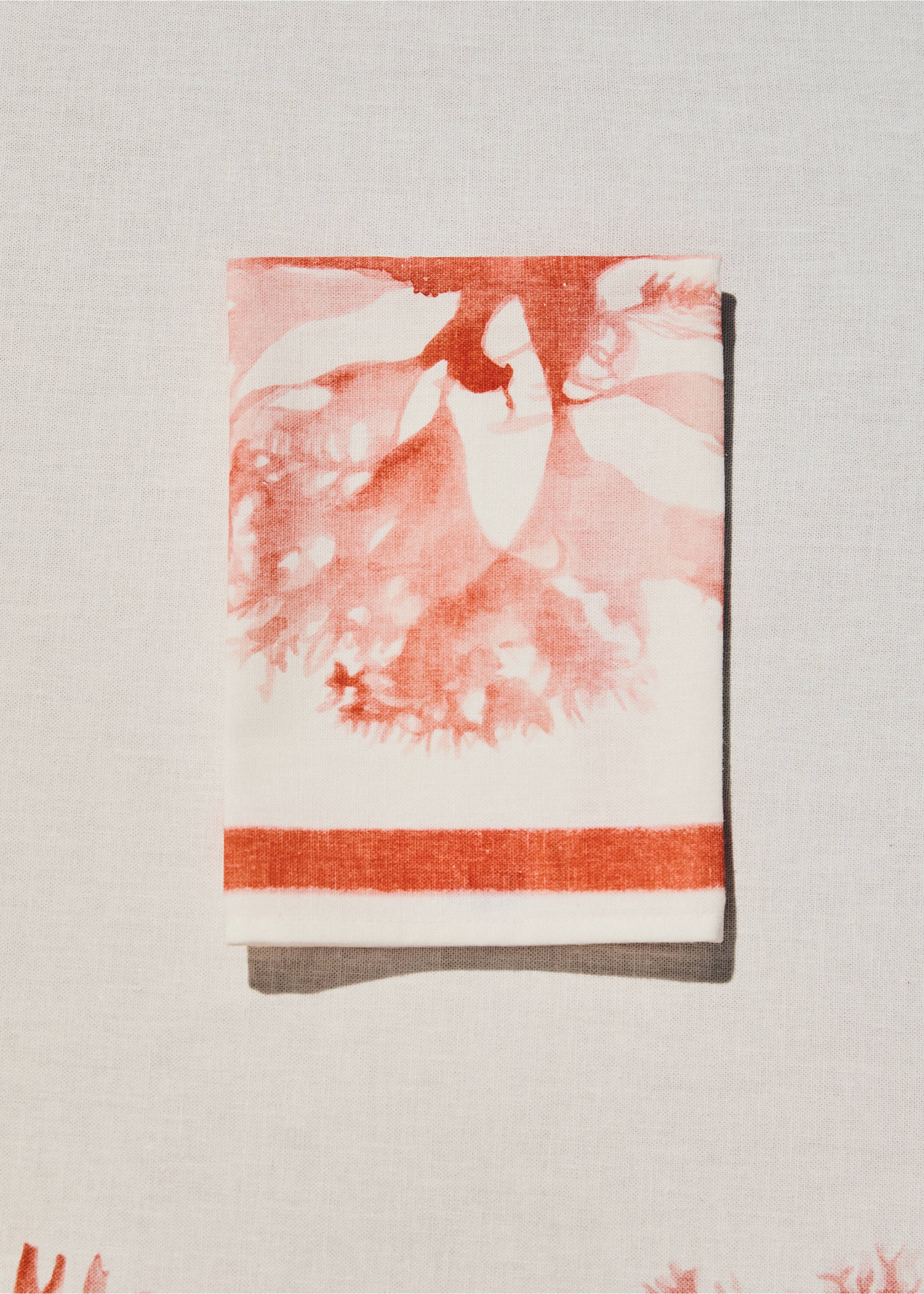 Coral cotton-linen napkins - General plane, White. Ref: 27061343-00.