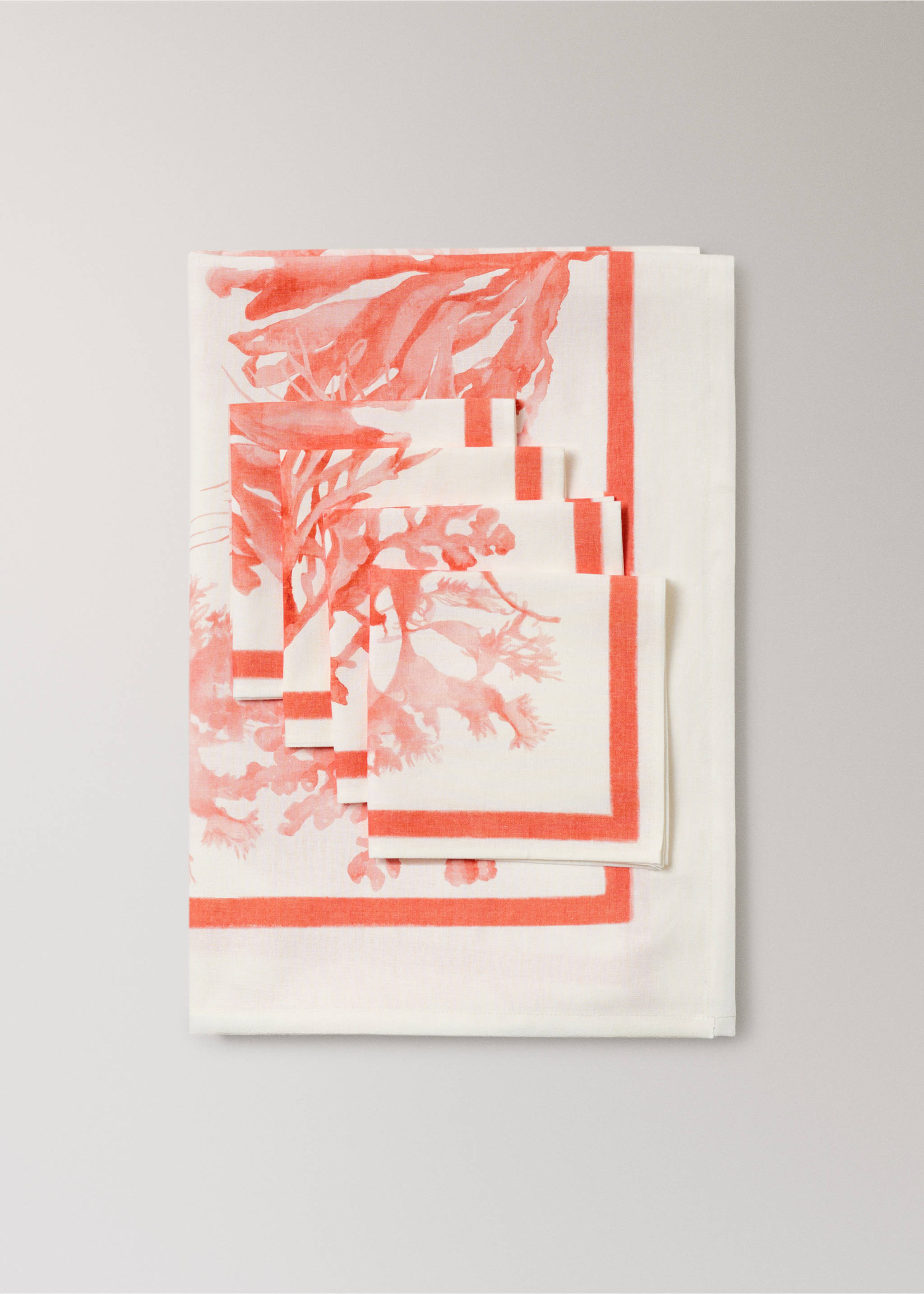 Coral cotton-linen napkins - Details of the article 3, White. Ref: 27061343-00.