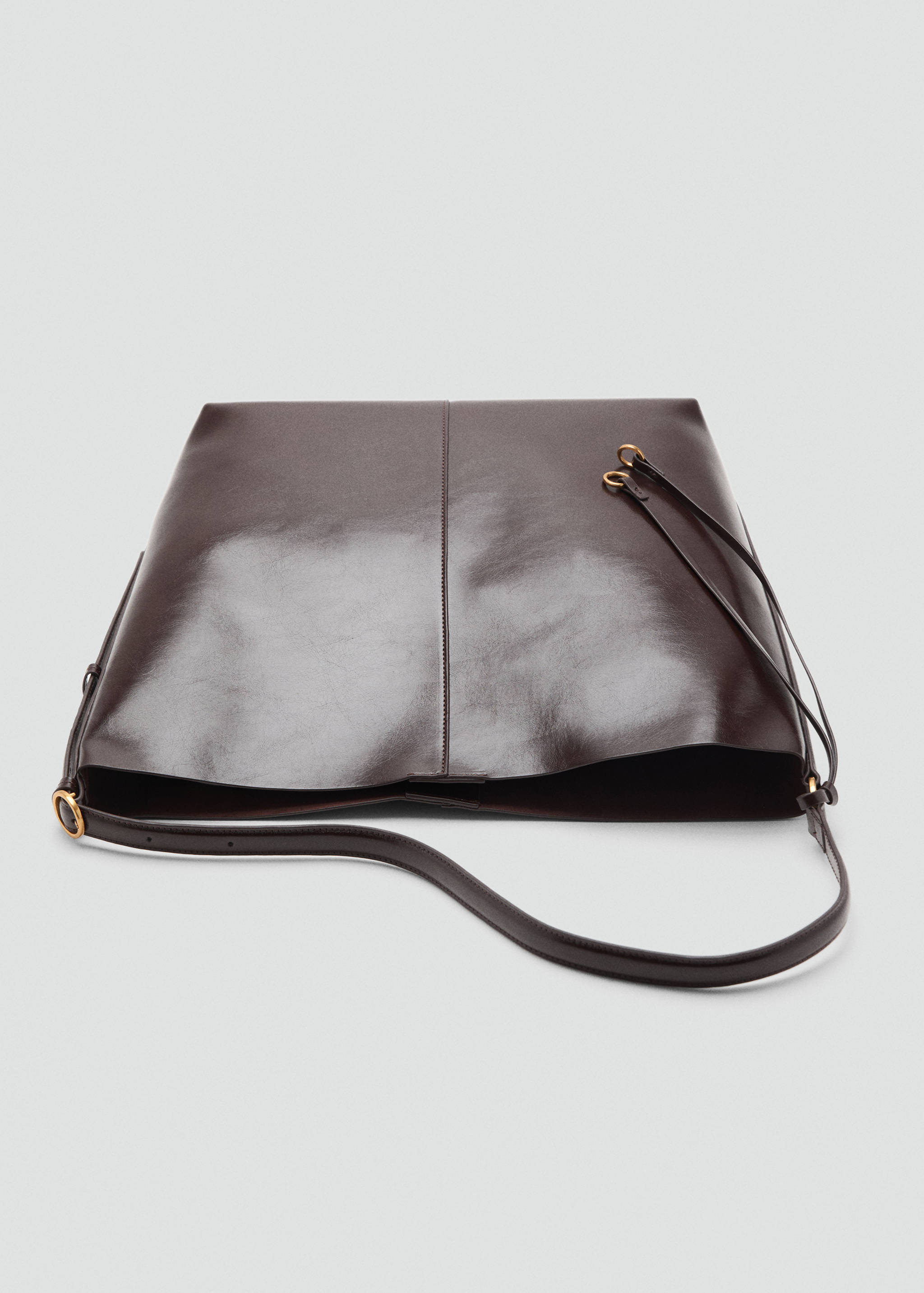 Shiny shoulder bag - Details of the article 4