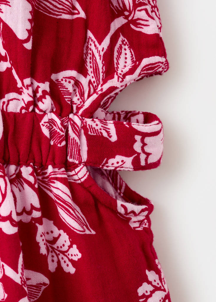 Floral dress with cut-out — Red