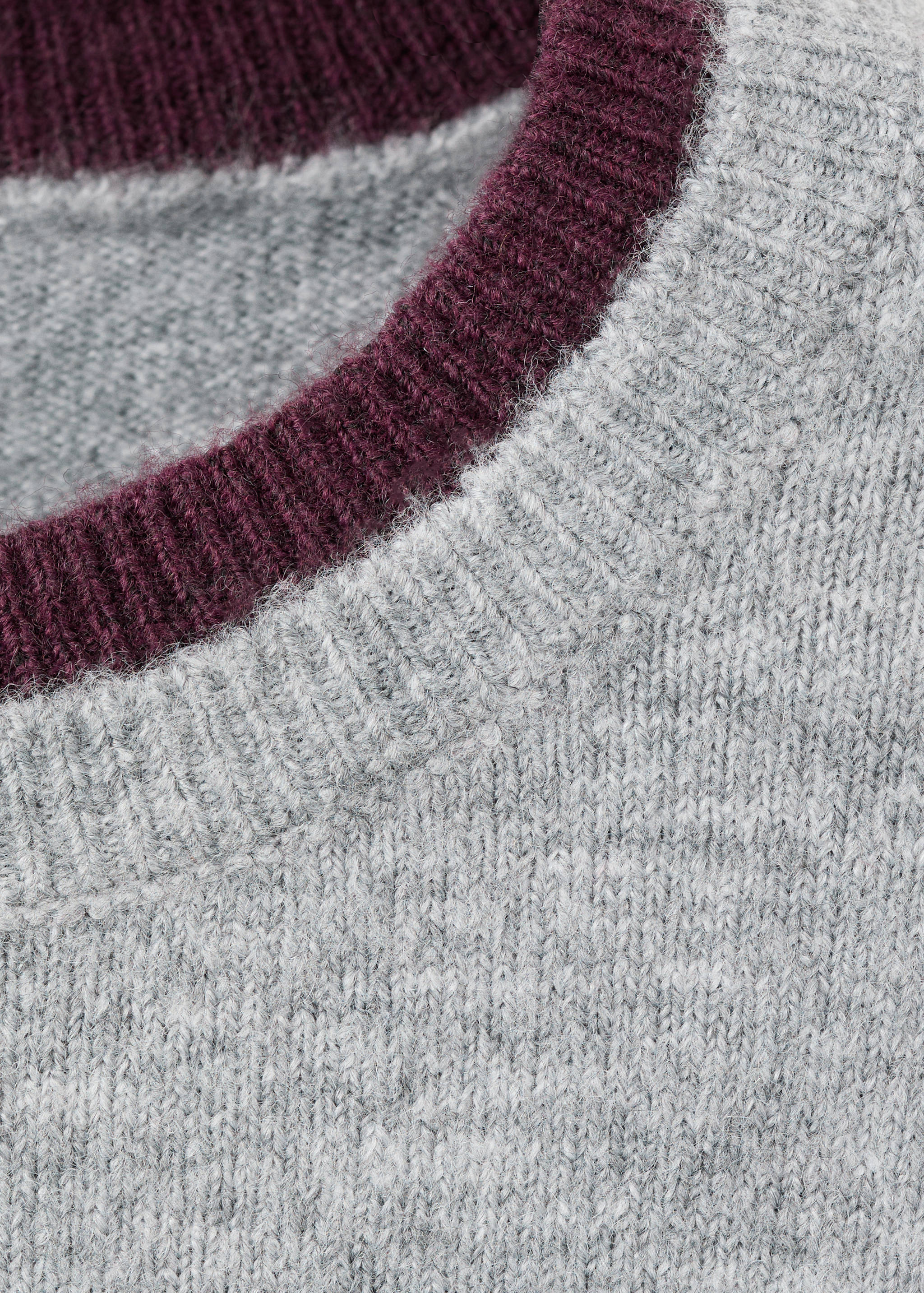 Bicolour knit sweater - Details of the article 8