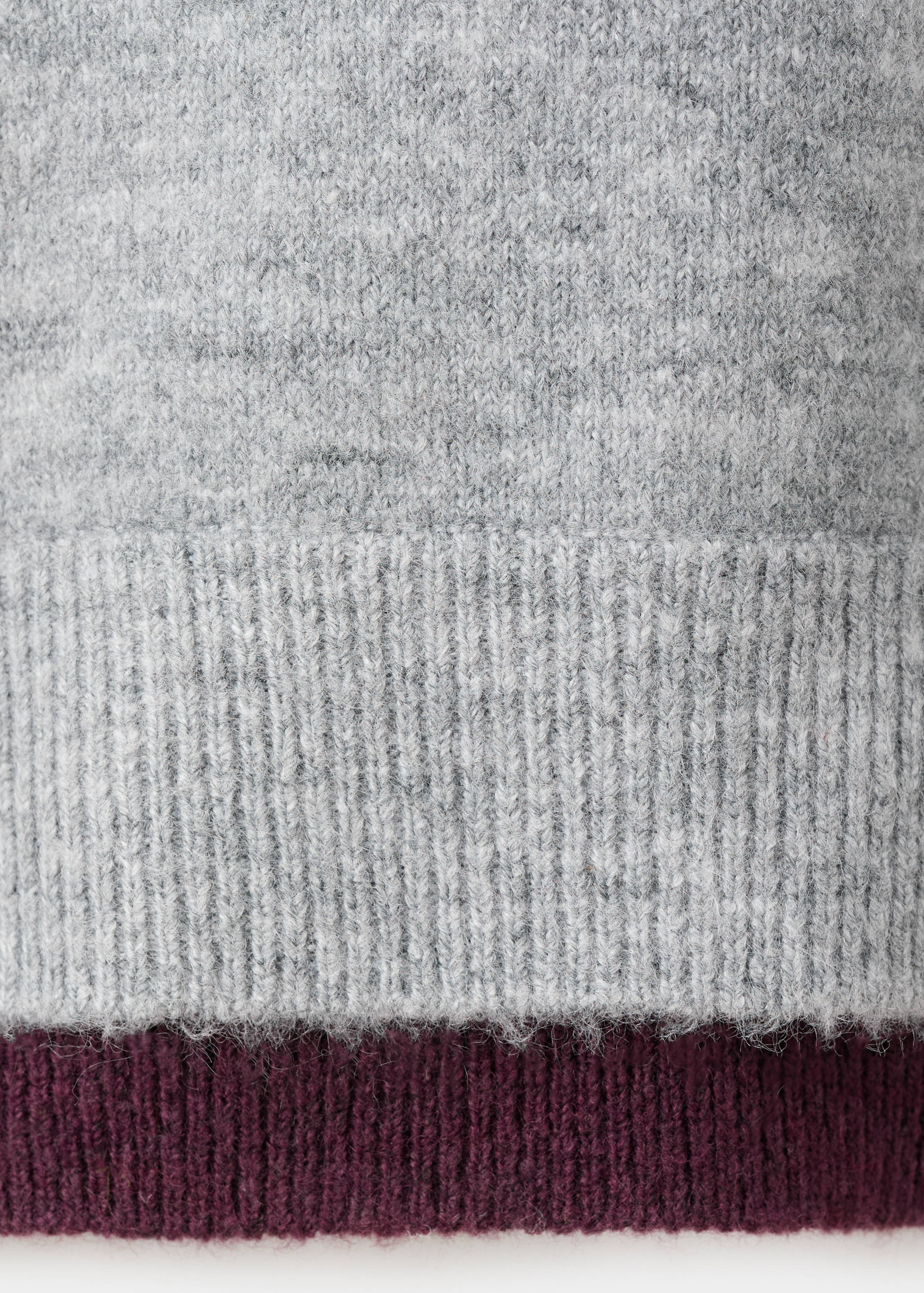 Bicolour knit sweater - Details of the article 0