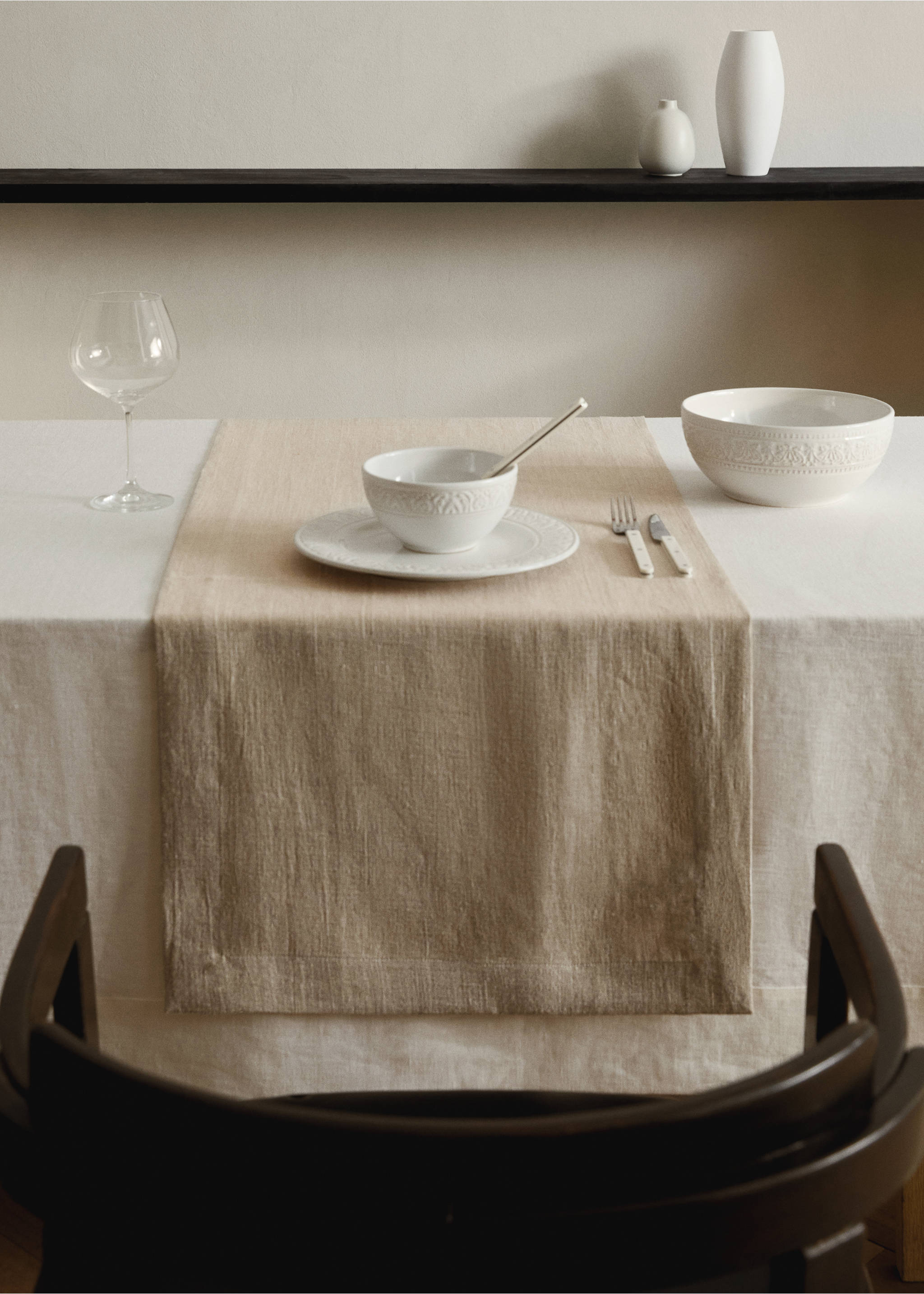 Linen table runner - General plane, Sand. Ref: 27061520-00.