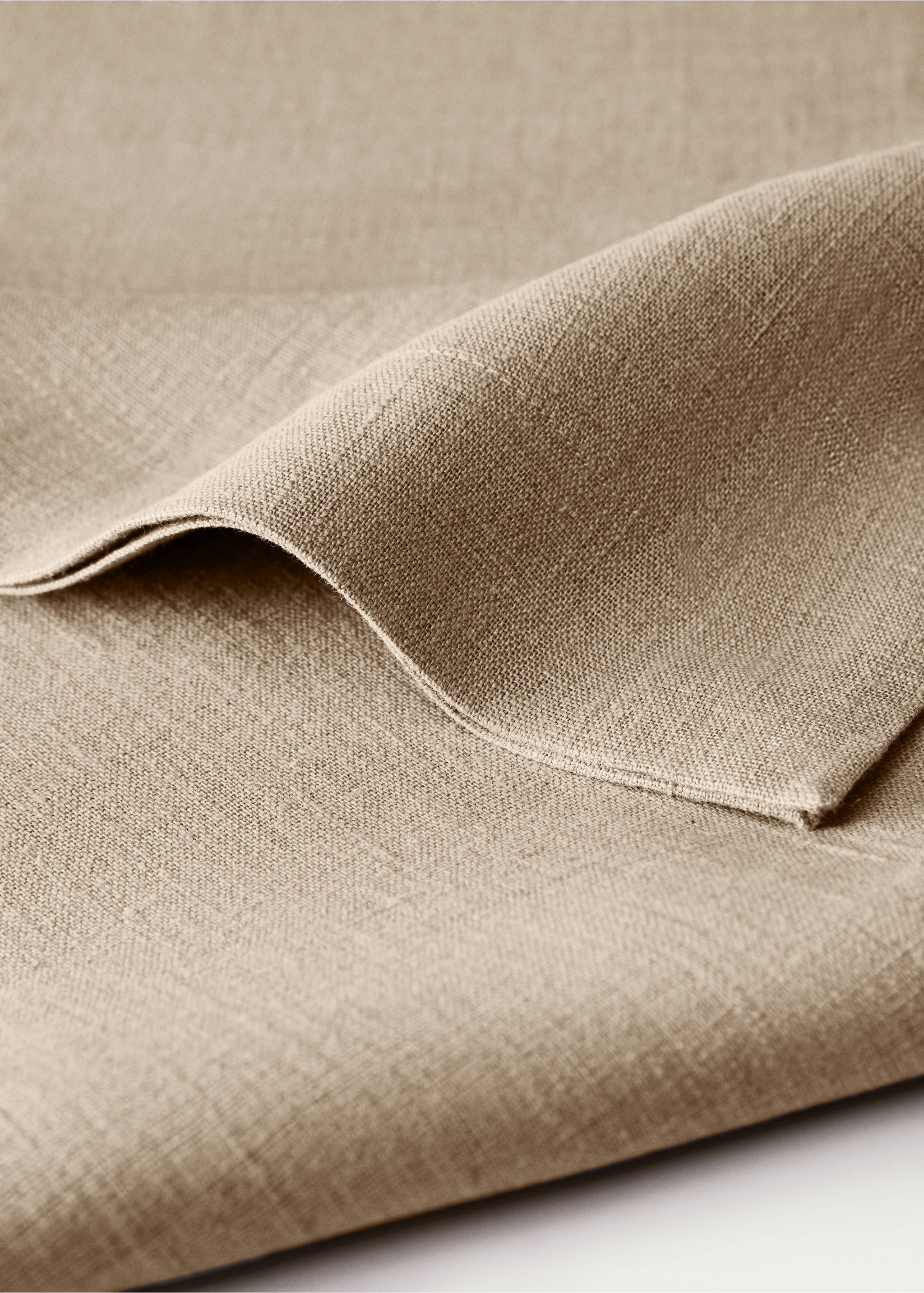Linen table runner - Details of the article 1, Sand. Ref: 27061520-00.