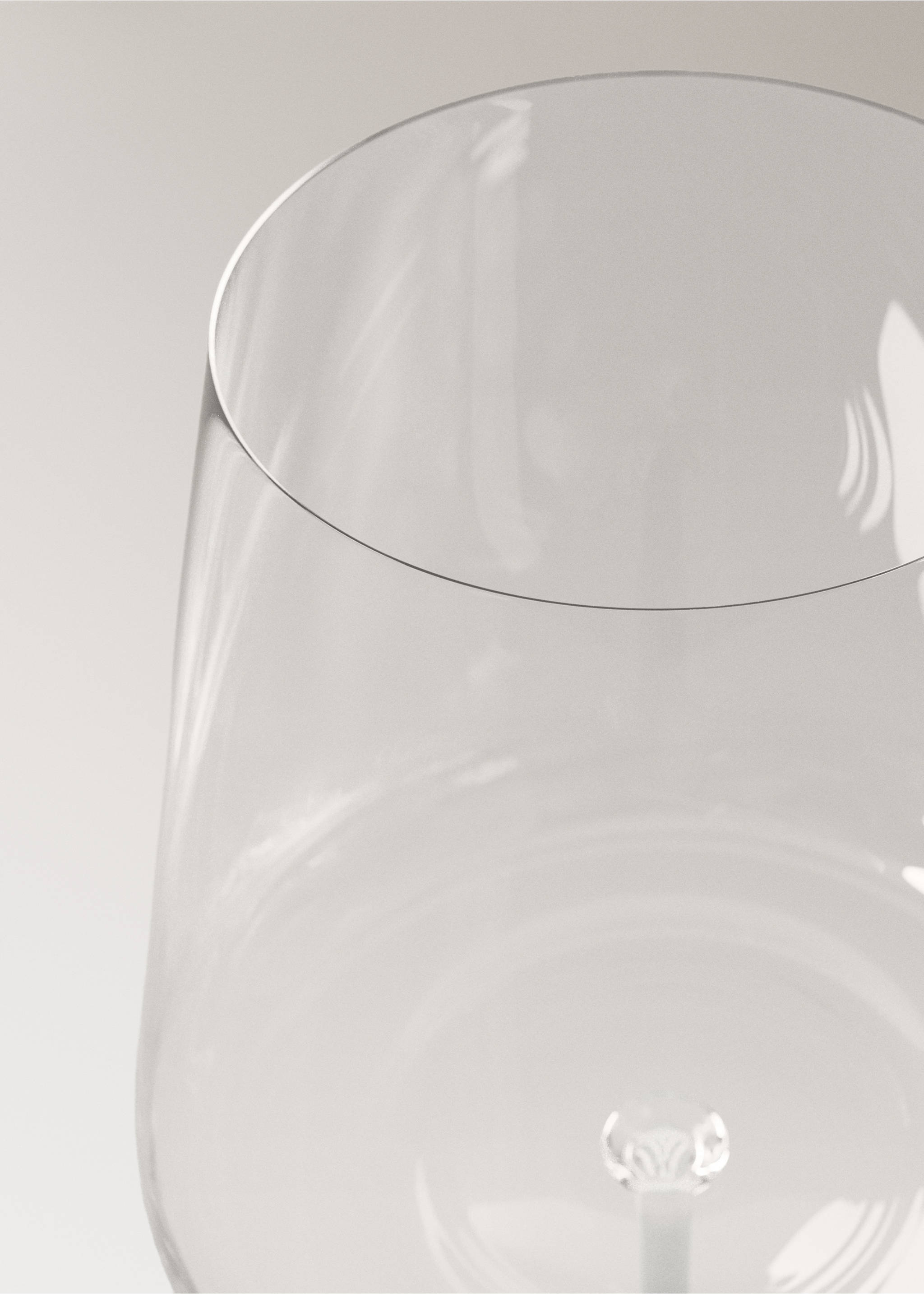 Kristalna čaša s obojenom bazom - Detalji artikla 1, Plava. Ref: 27061521-00.