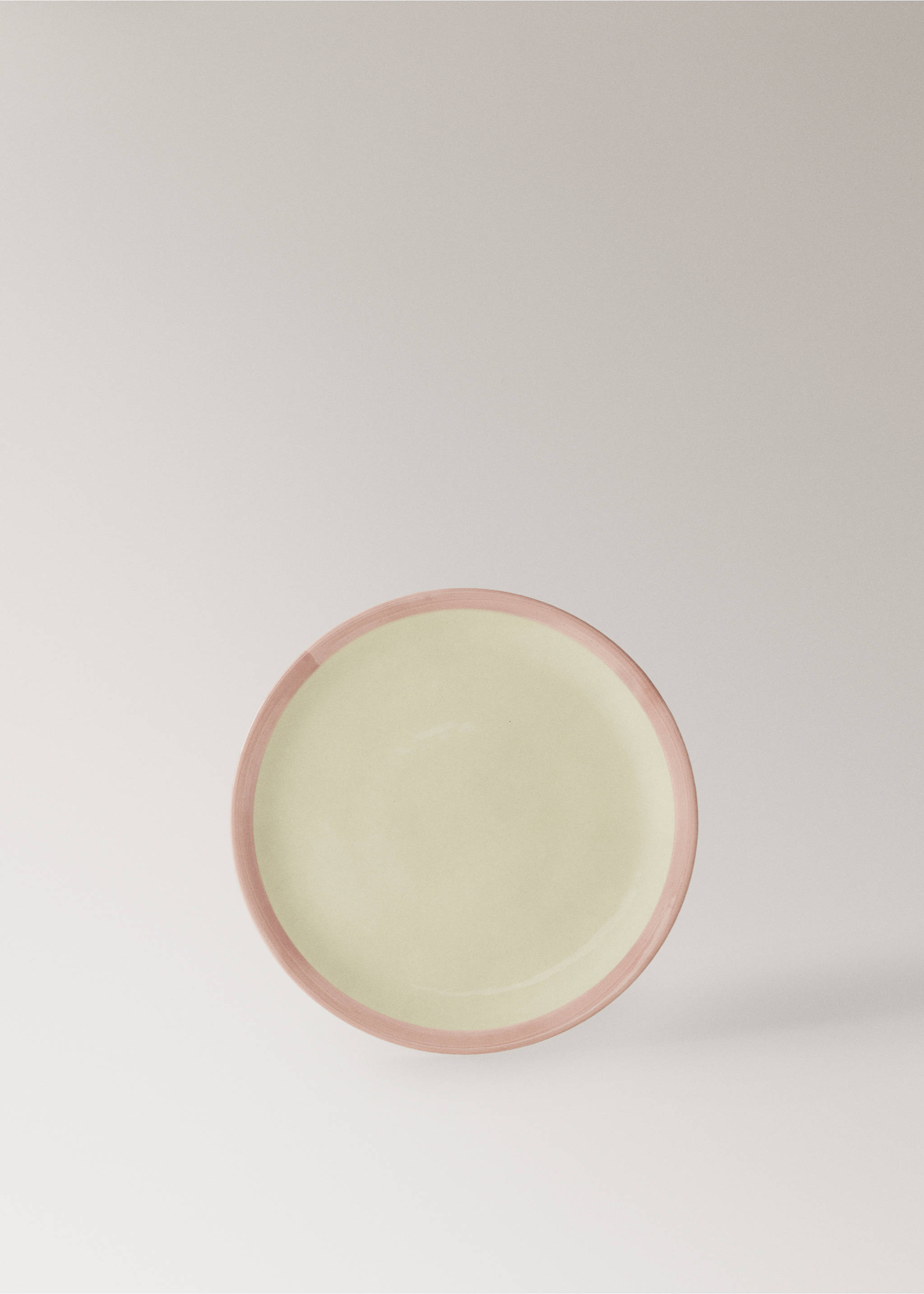 Contrast stoneware dessert plate - Article without model, Pale Pink. Ref: 27061523-00.