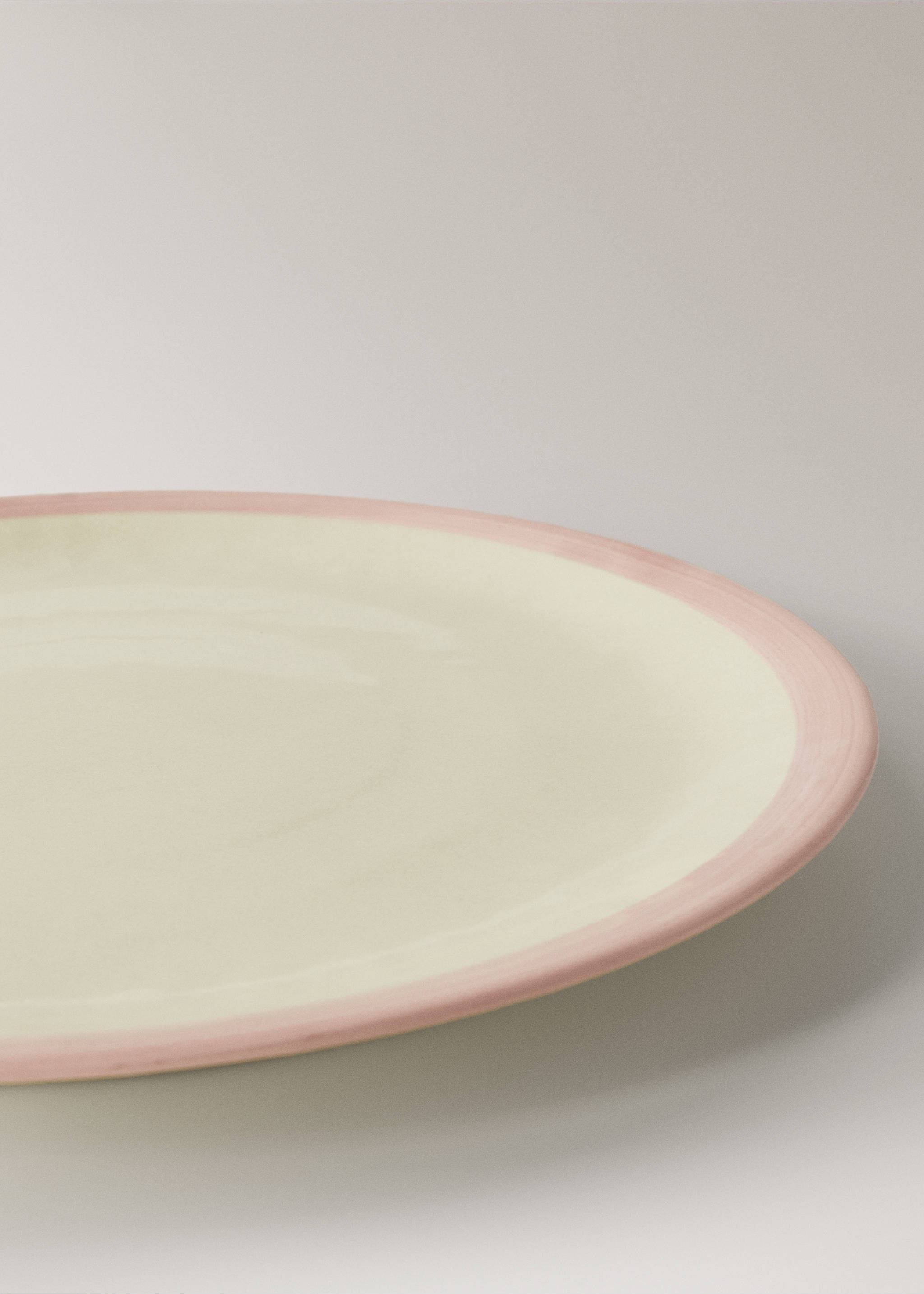 Contrast stoneware dessert plate - Details of the article 2, Pale Pink. Ref: 27061523-00.