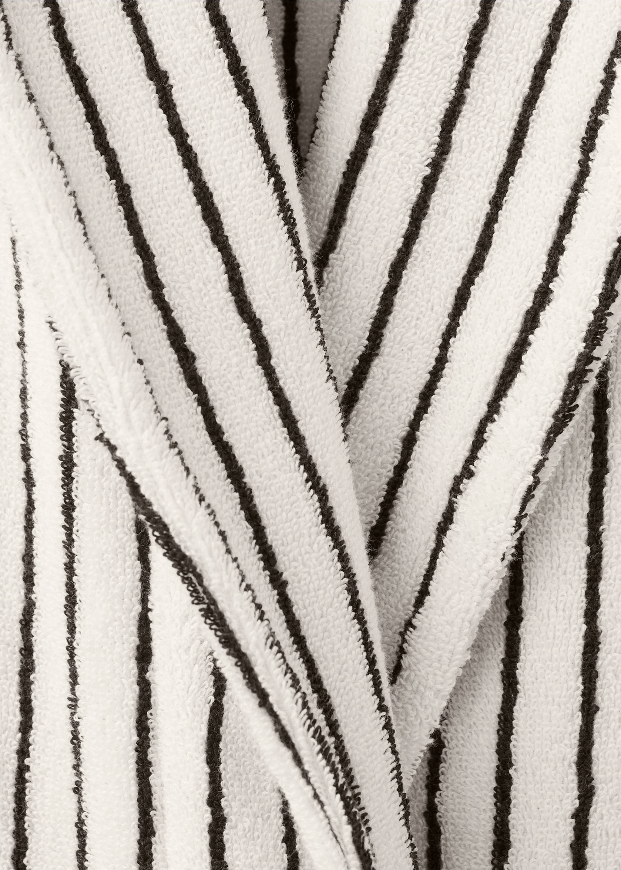 Two-tone striped bathrobe - Details of the article 1, Off White. Ref: 27061527-00.