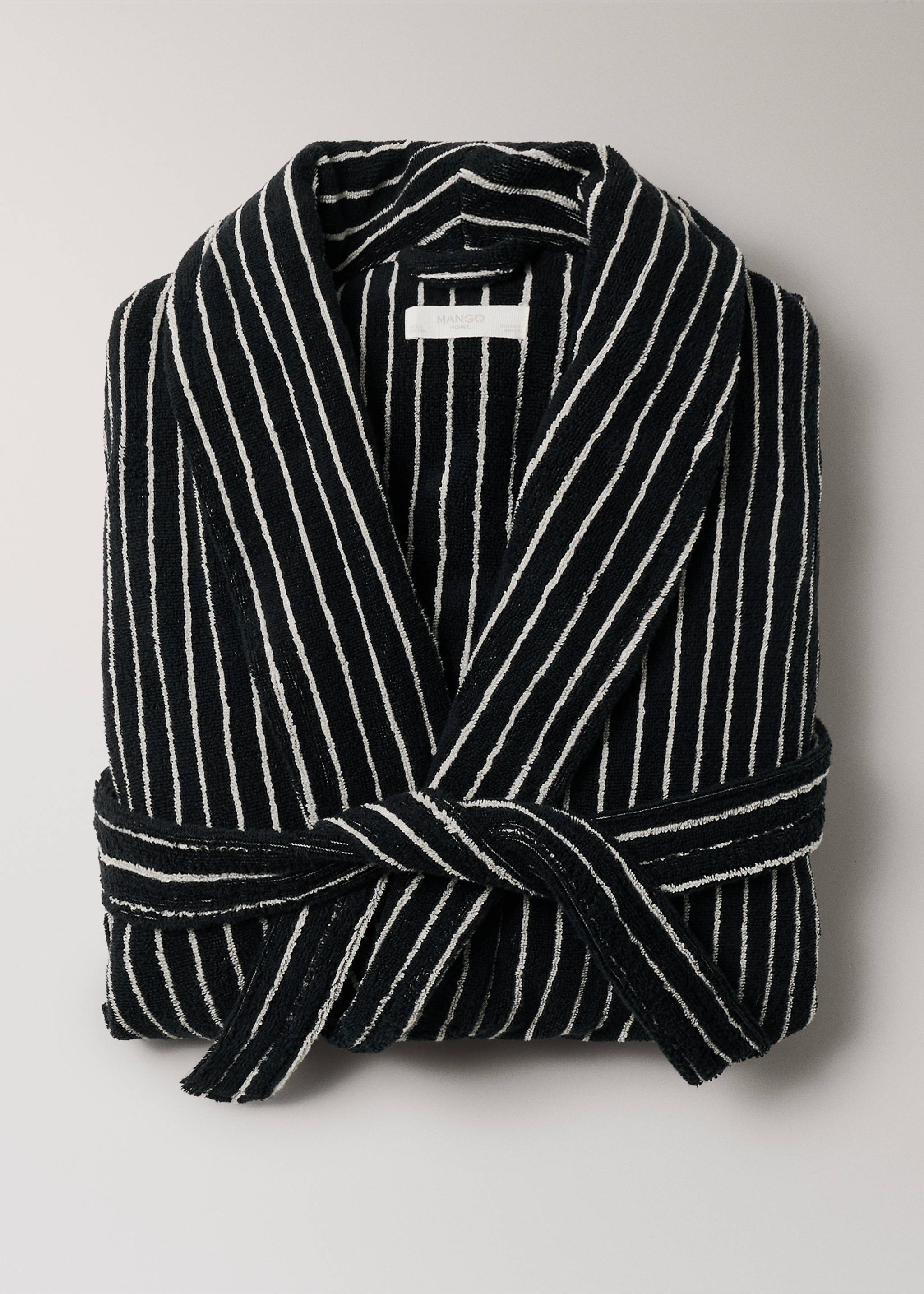 Two-tone striped bathrobe - Details of the article 3, Black. Ref: 27061527-00.