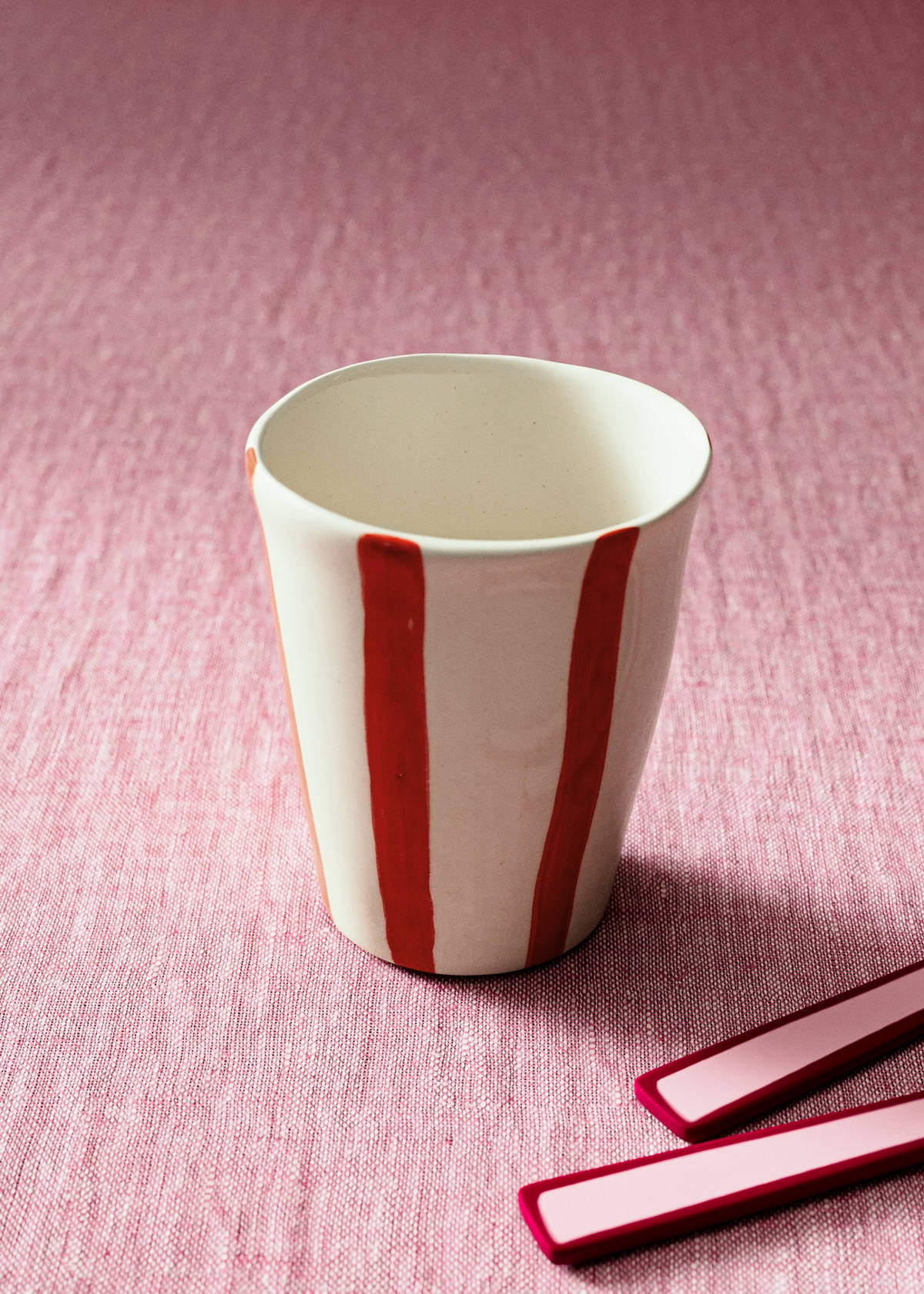 Striped stoneware coffee cup — Red