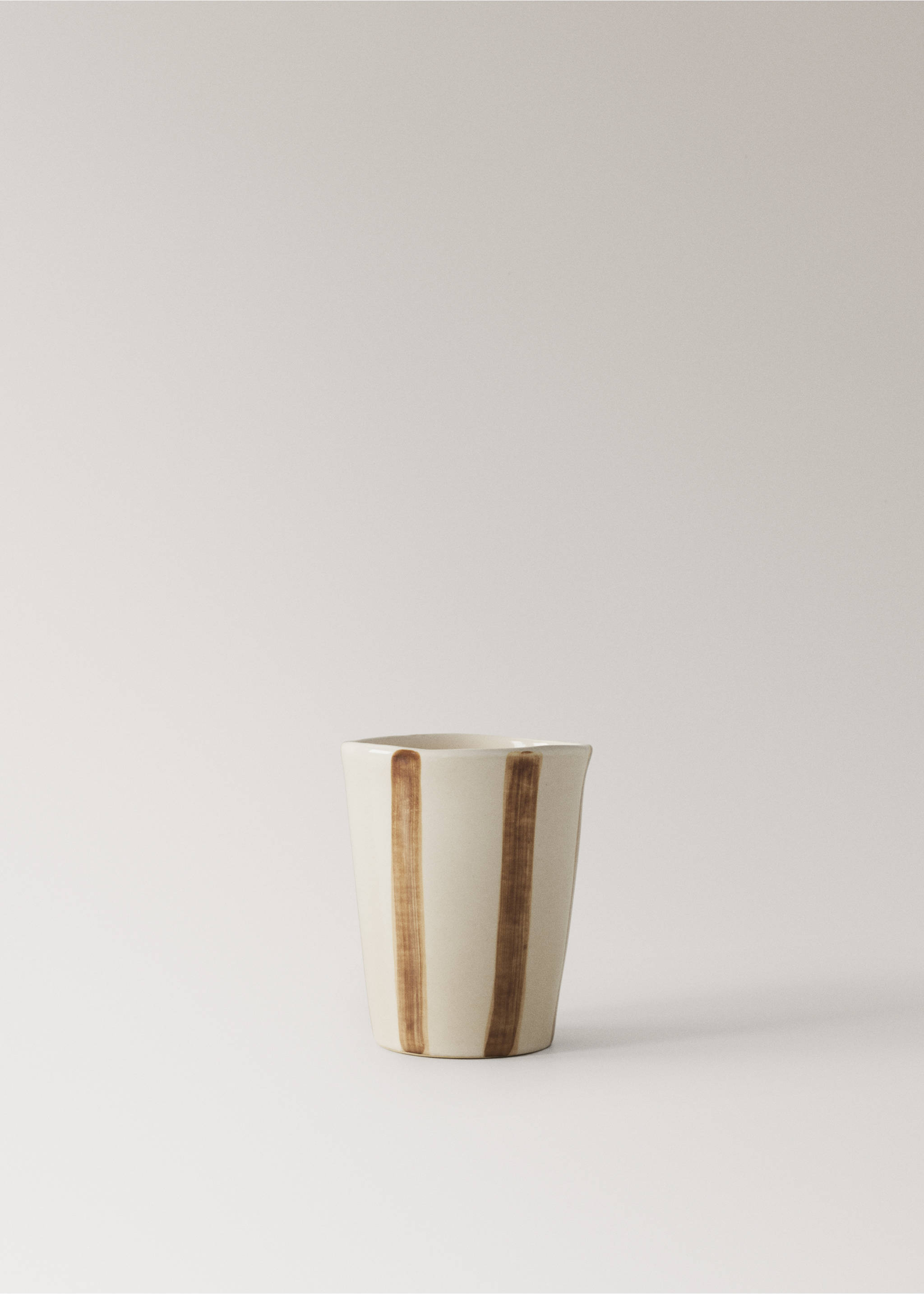 Striped stoneware coffee cup - Article without model, Russet. Ref: 27061529-00.