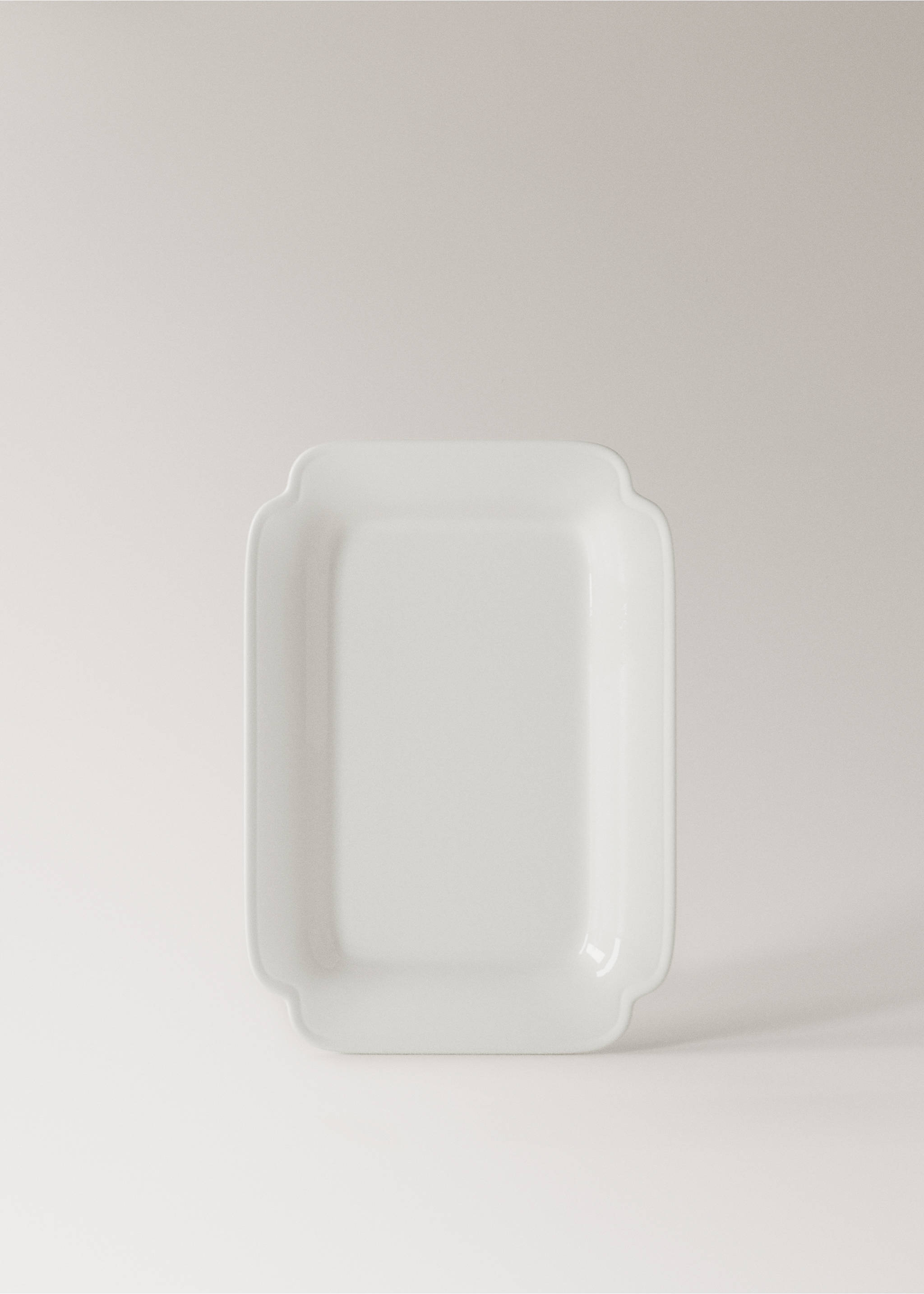 Kleine Keramikplatte mit Relief - Artikel ohne Model, Weiß. Ref: 27061532-00.