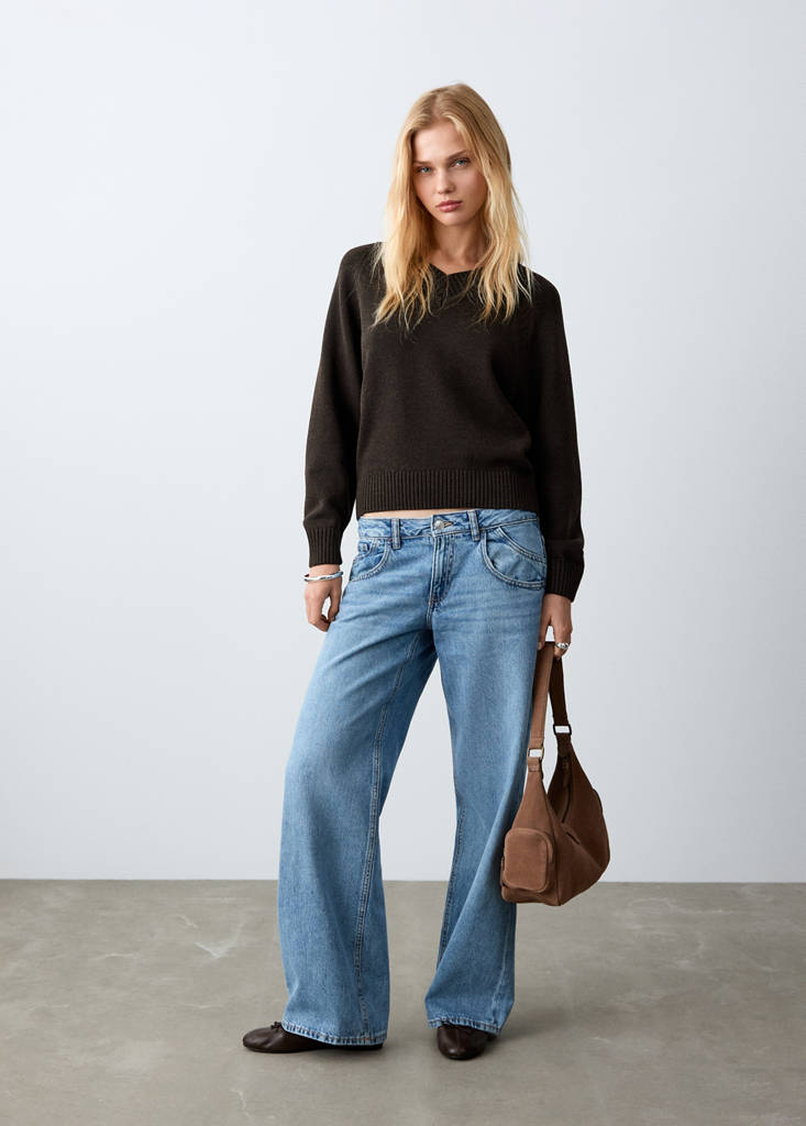 V-neck knit sweater — Brown