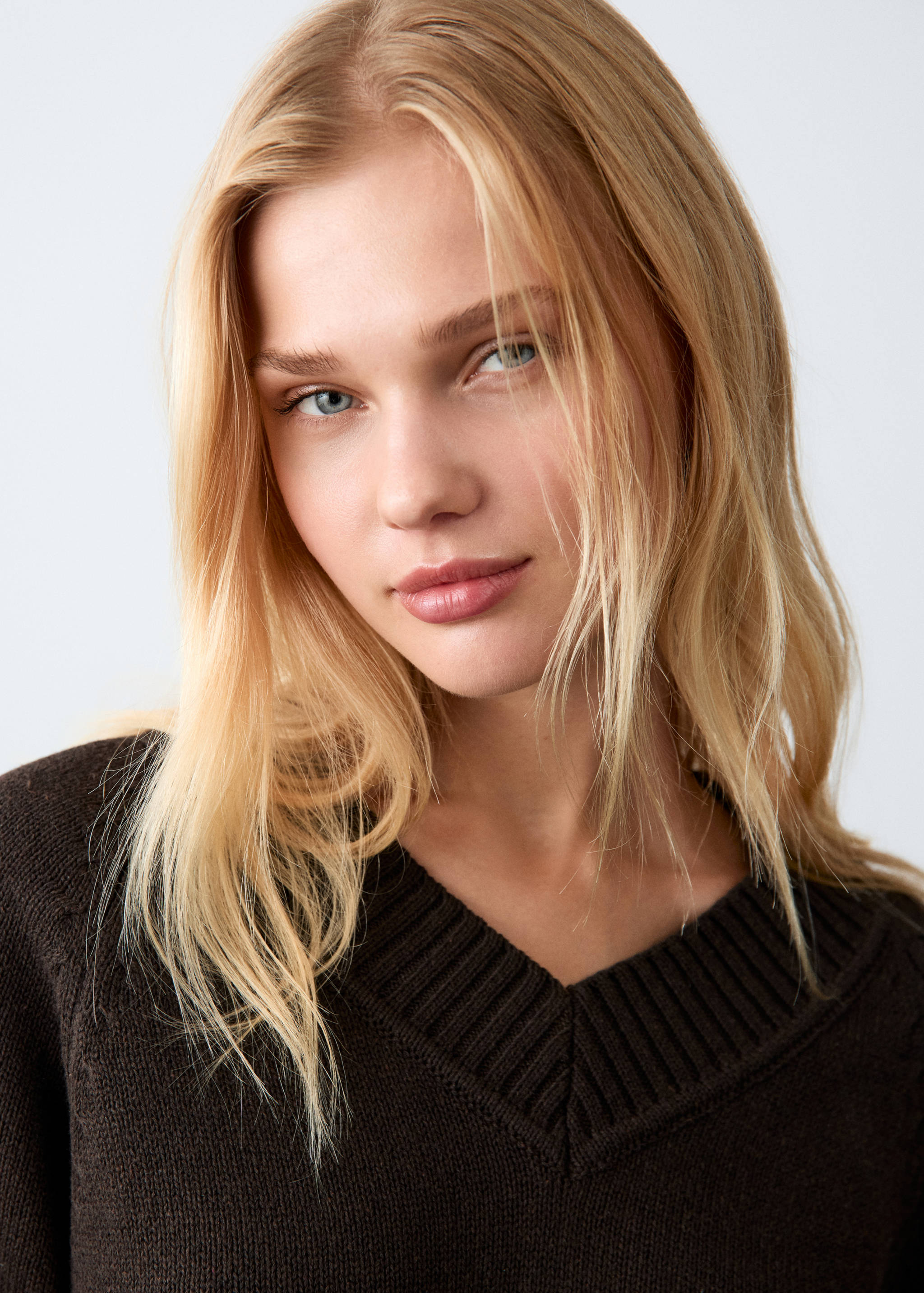 Stickad v-ringad tröja - Detaljer om artikeln 1