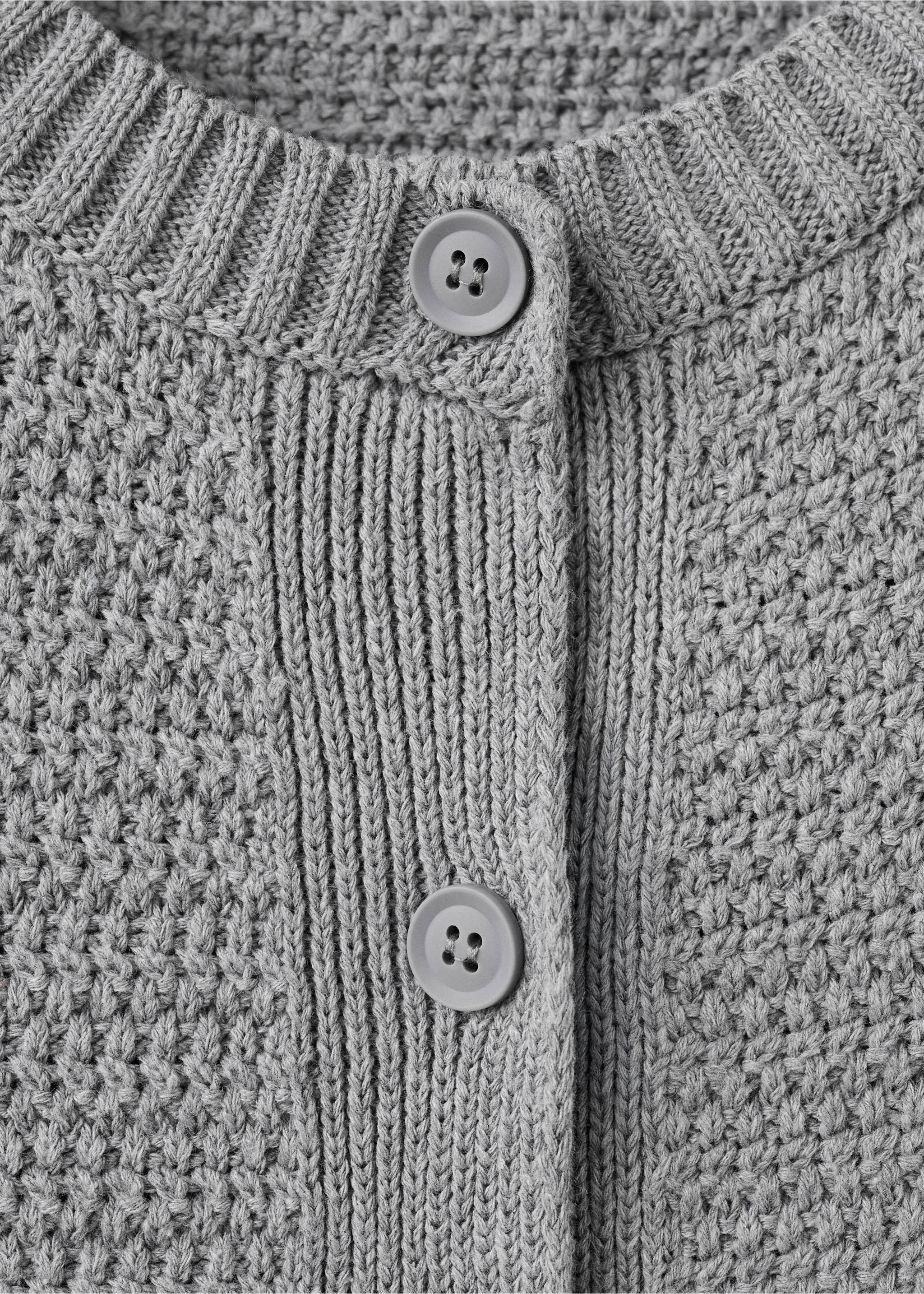 Вязаный кардиган с пуговицами - Деталь изделия 8, Серый. Ref: 27061537-00.