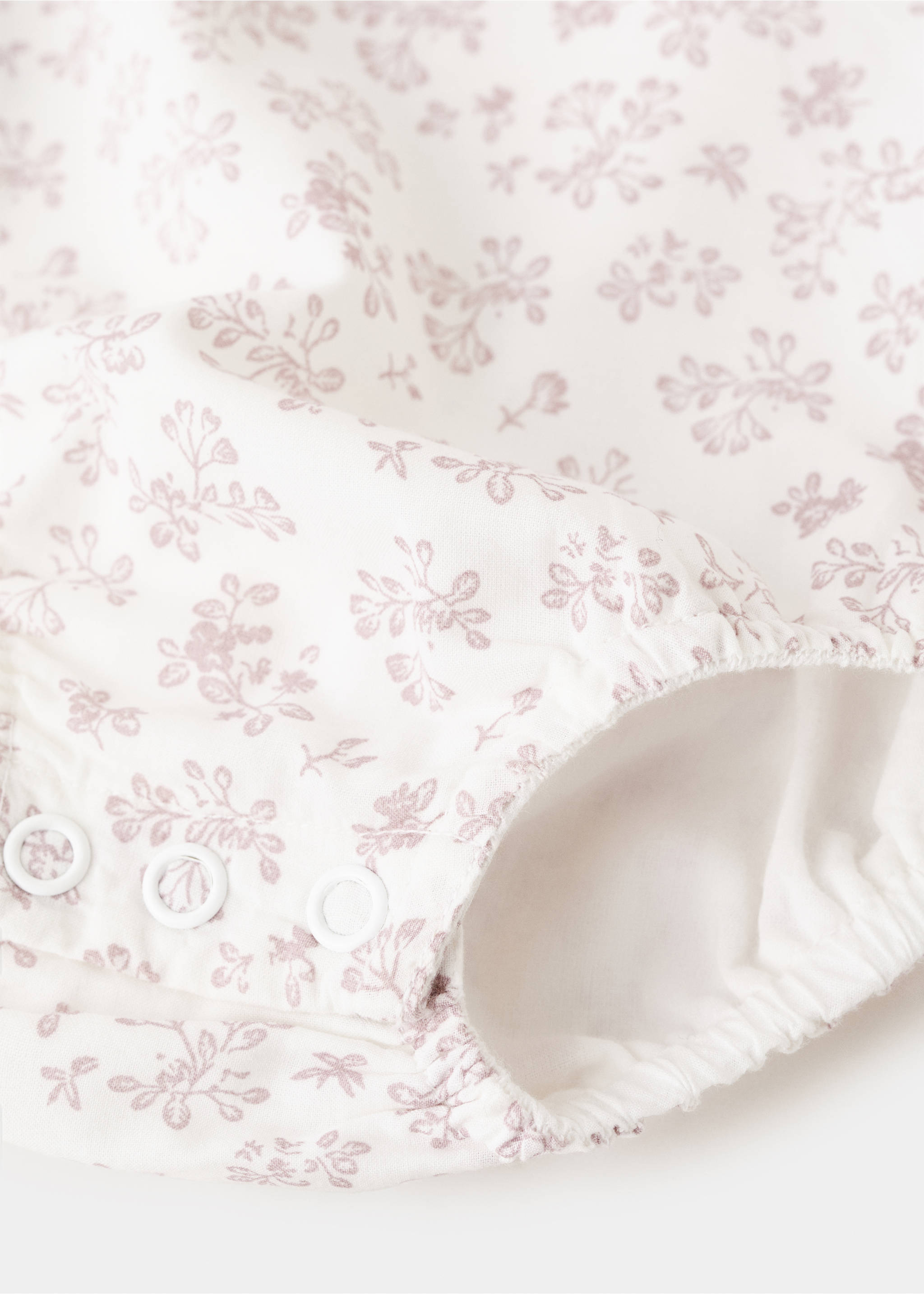 Pelele estampado flores - Detalle del artículo 0, Rosa. Ref: 27062004-00.