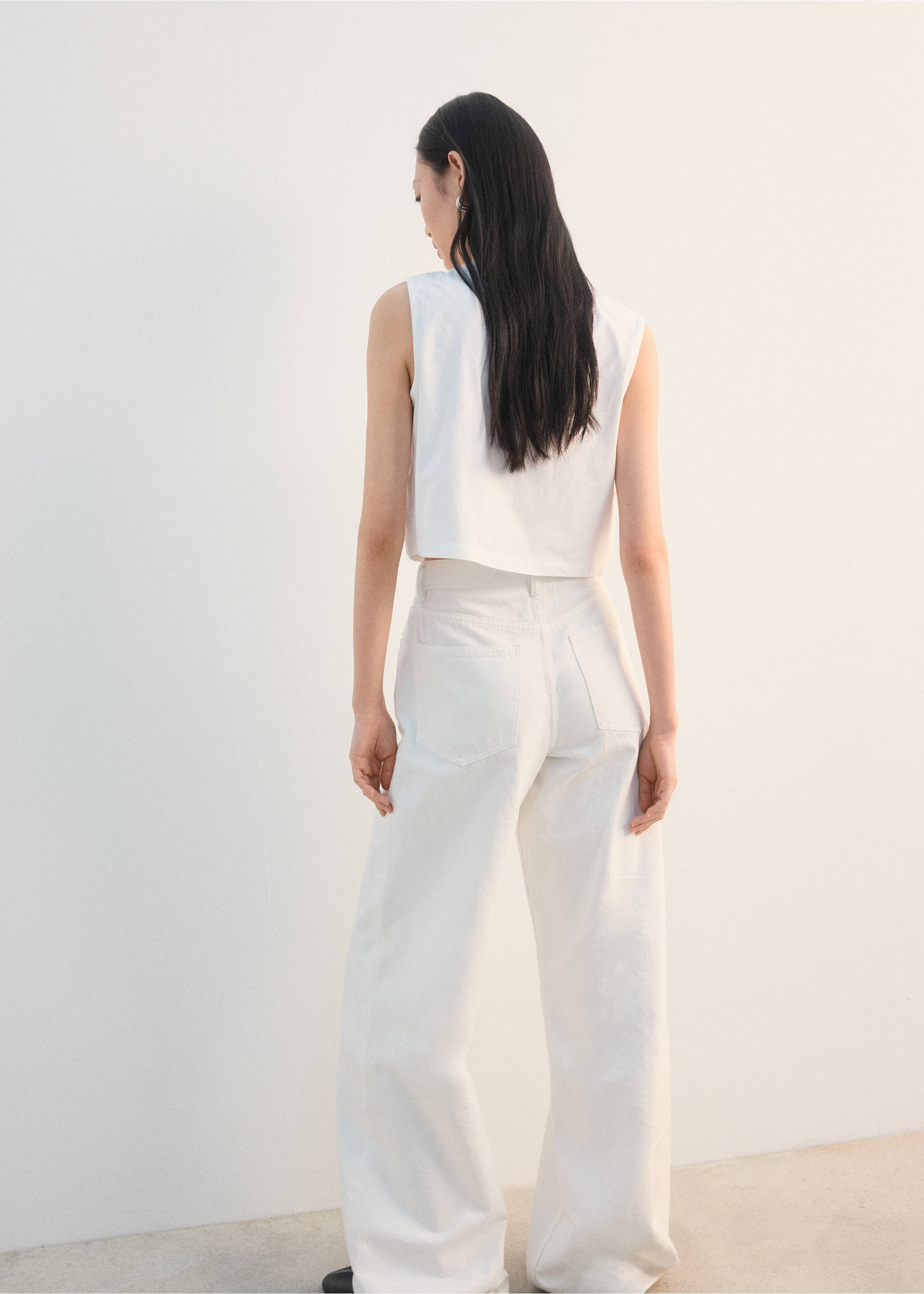 Colete bordado com laços - Verso do artigo, Branco. Ref: 27062539-00.