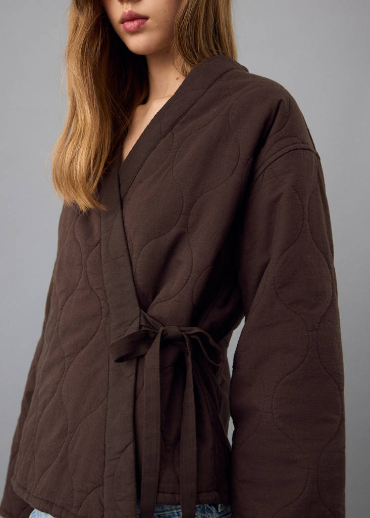 Quilted kimono with tie — Brown