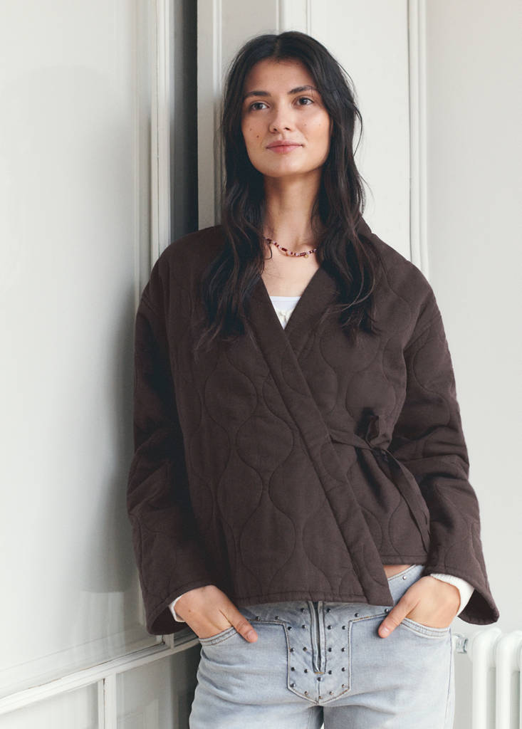 Quilted kimono with tie — Brown