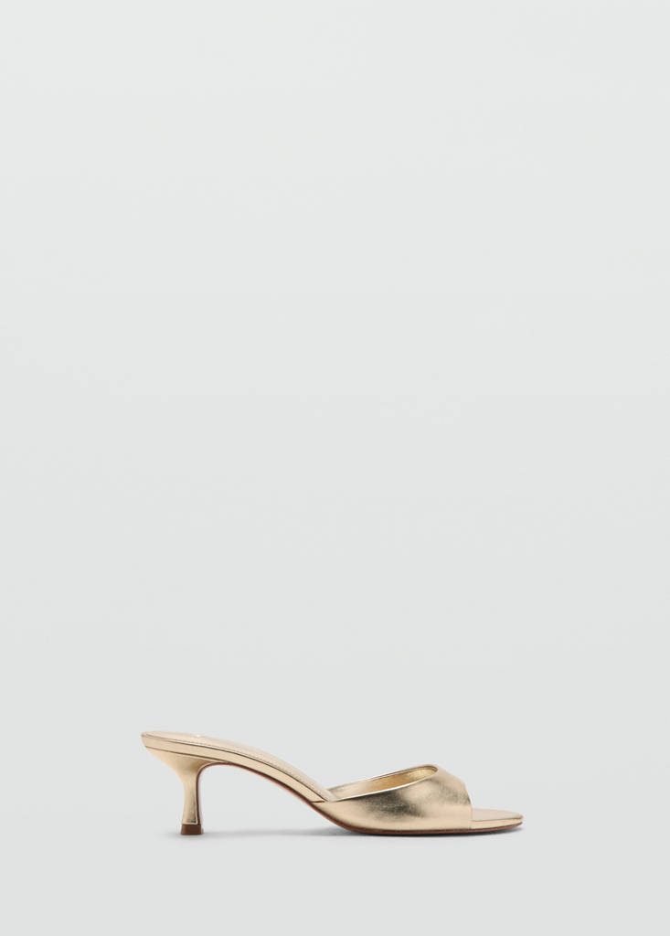Kitten heel sandals — Gold