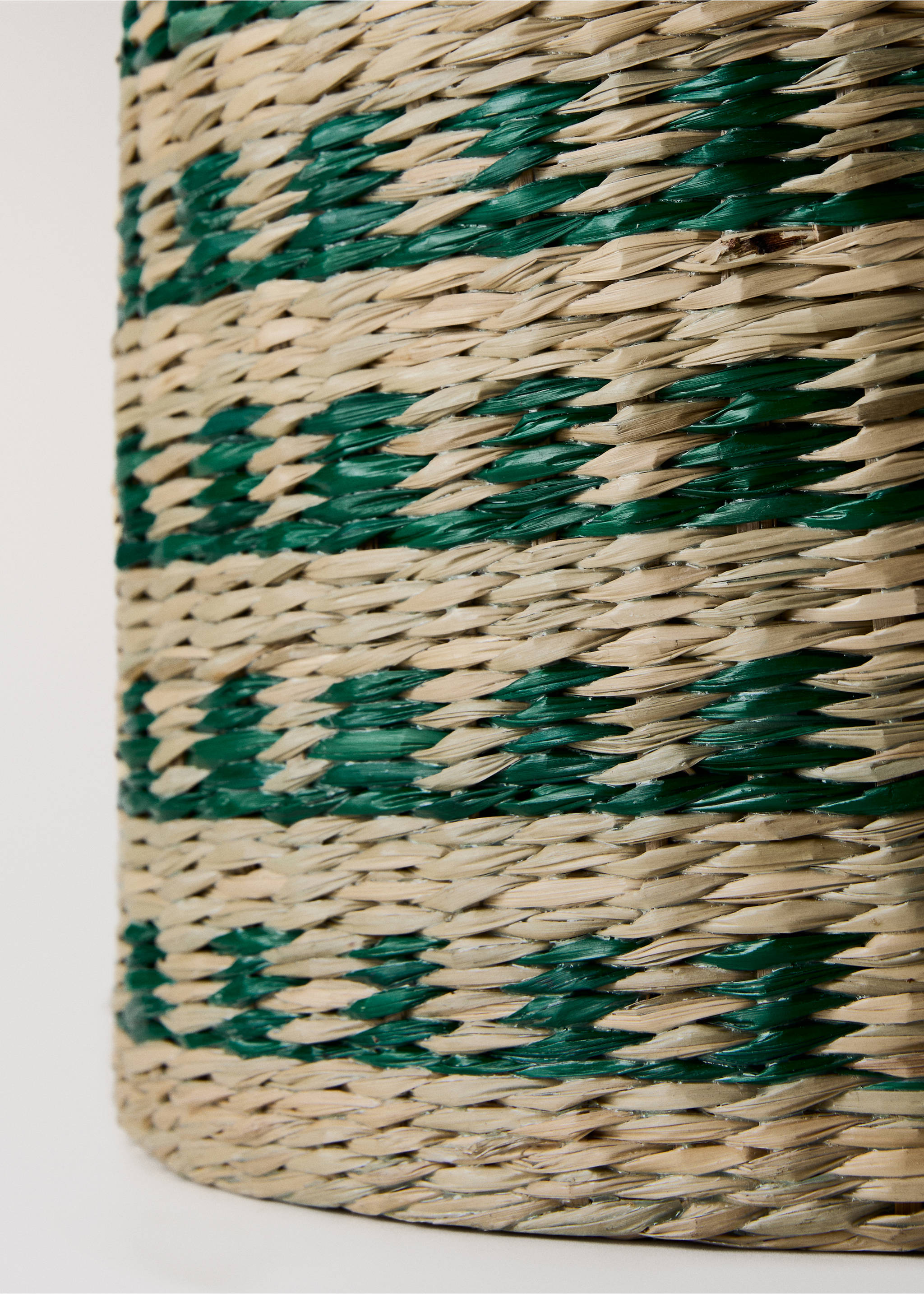 Long two-tone natural fibre basket - Details of the article 2, Pastel Green. Ref: 27062895-00.