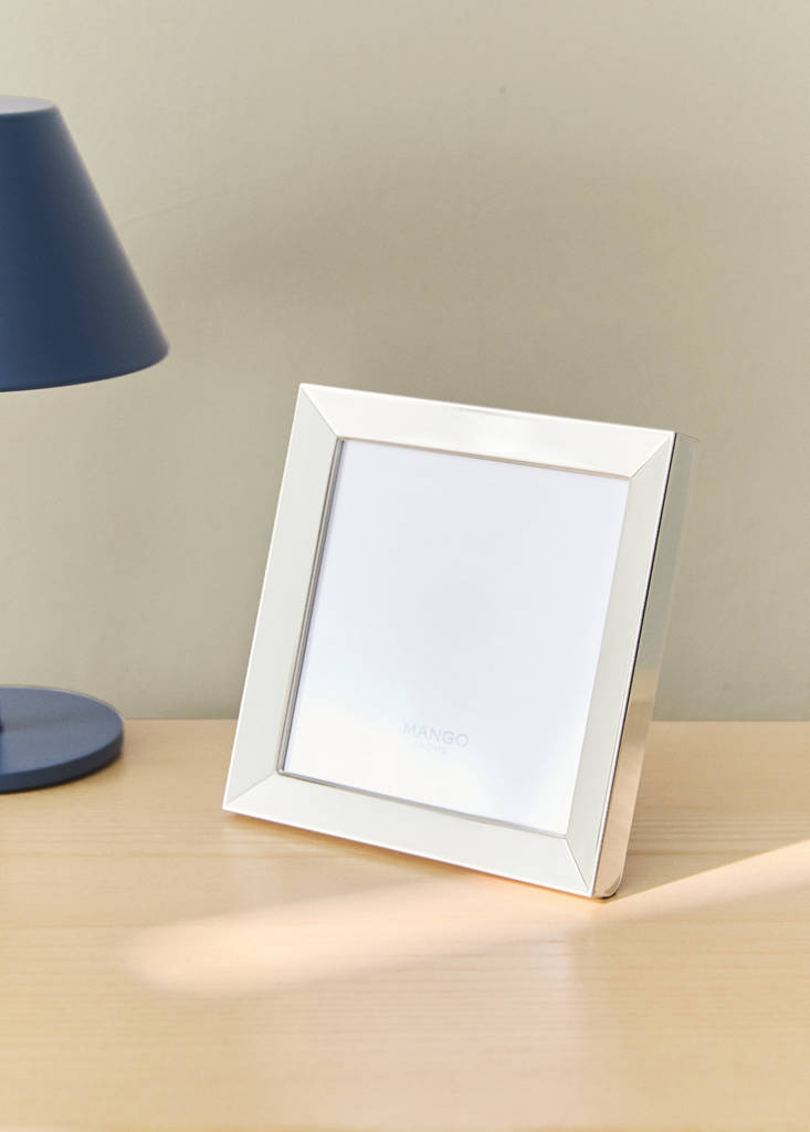 Small metal-edged glass frame — Silver
