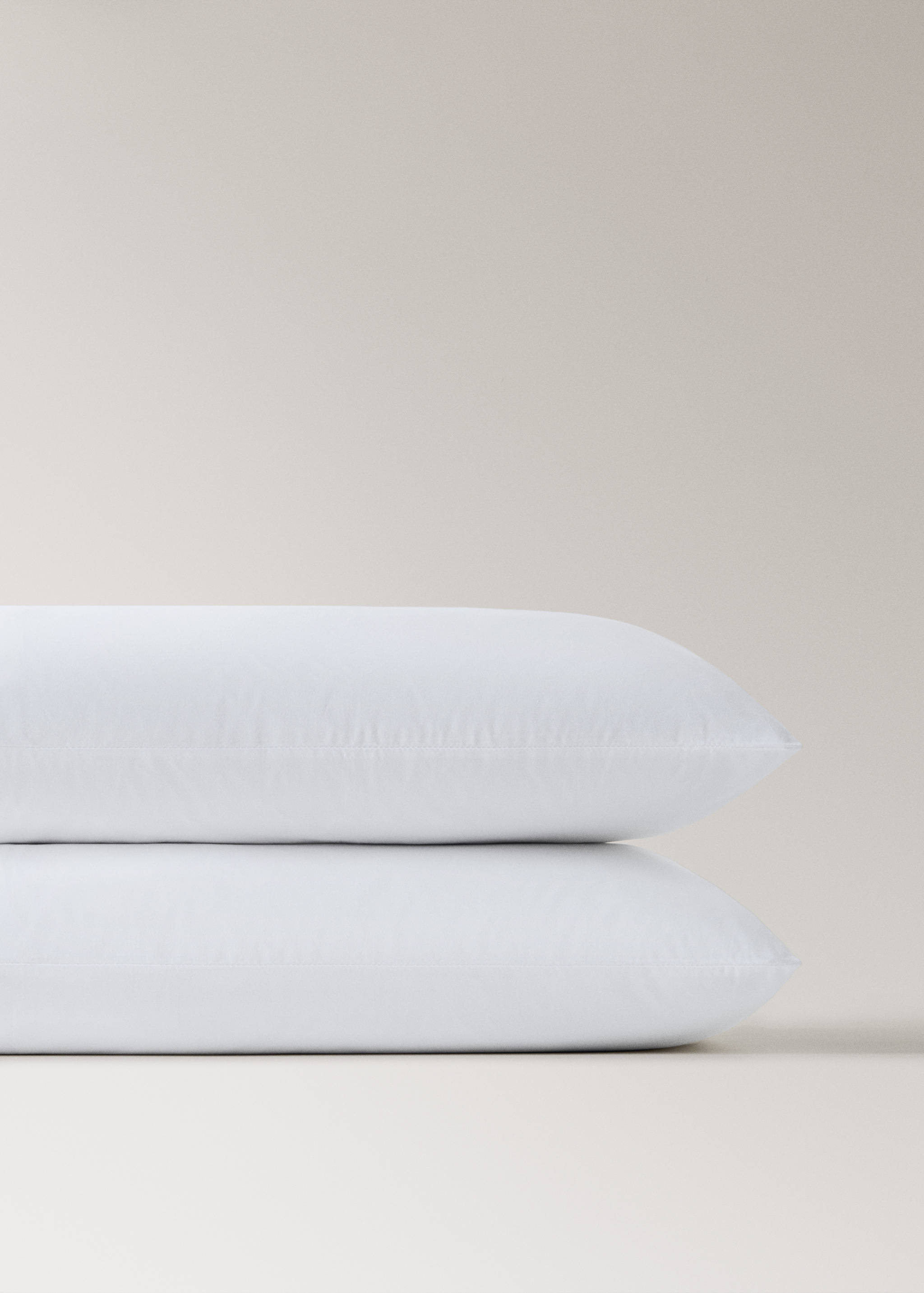 Two pillowcases with wide satin contrast band 50x75 cm - Details of the article 3