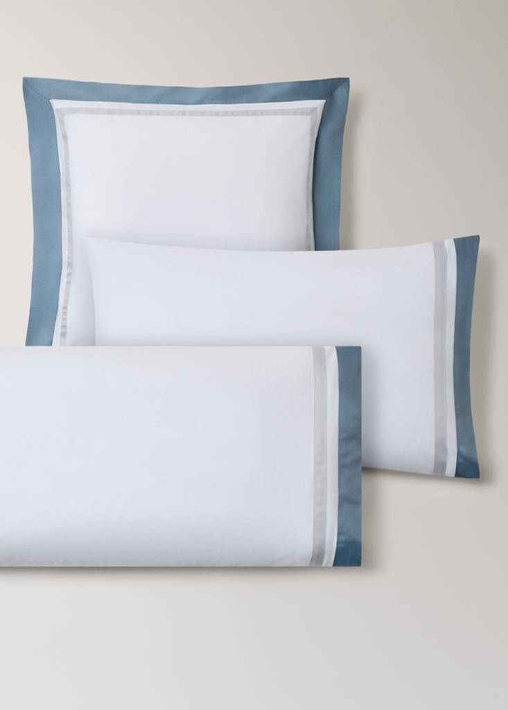 Two pillowcases with wide satin contrast band 50x75 cm — Blue