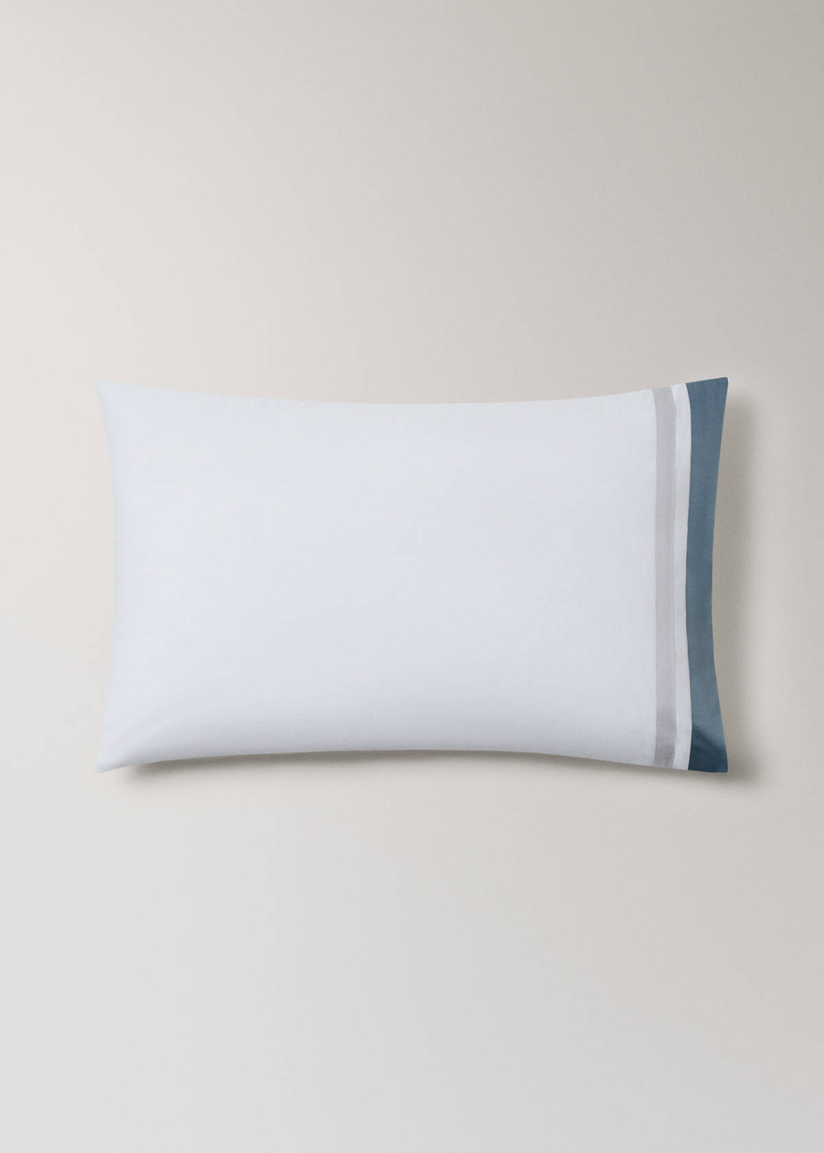Two pillowcases with wide satin contrast band 50x75 cm — Blue