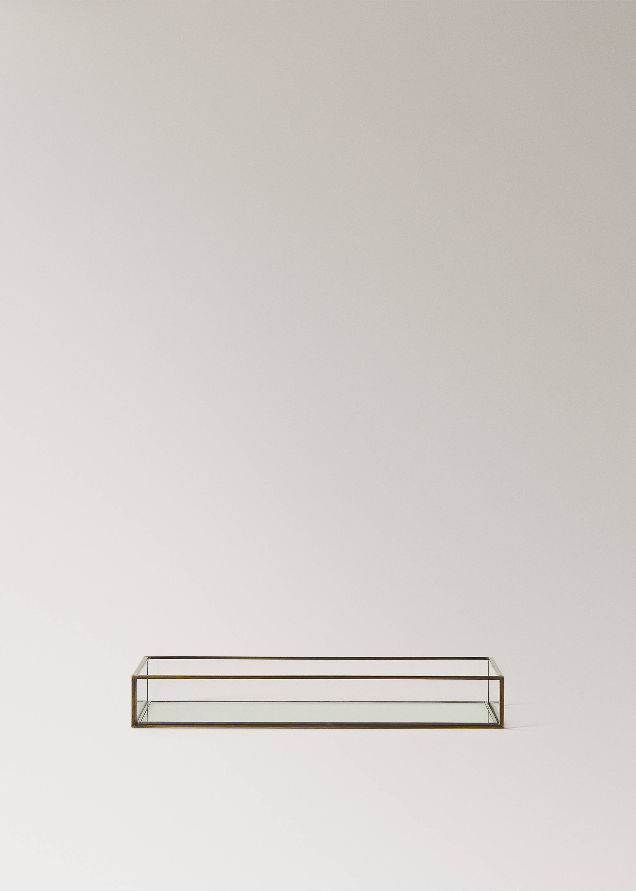 Medium glass embossed decorative tray - Article without model, Gold. Ref: 27062903-00.