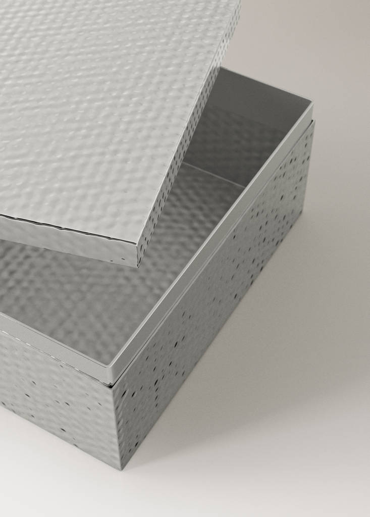 Medium hammered metal box — Silver