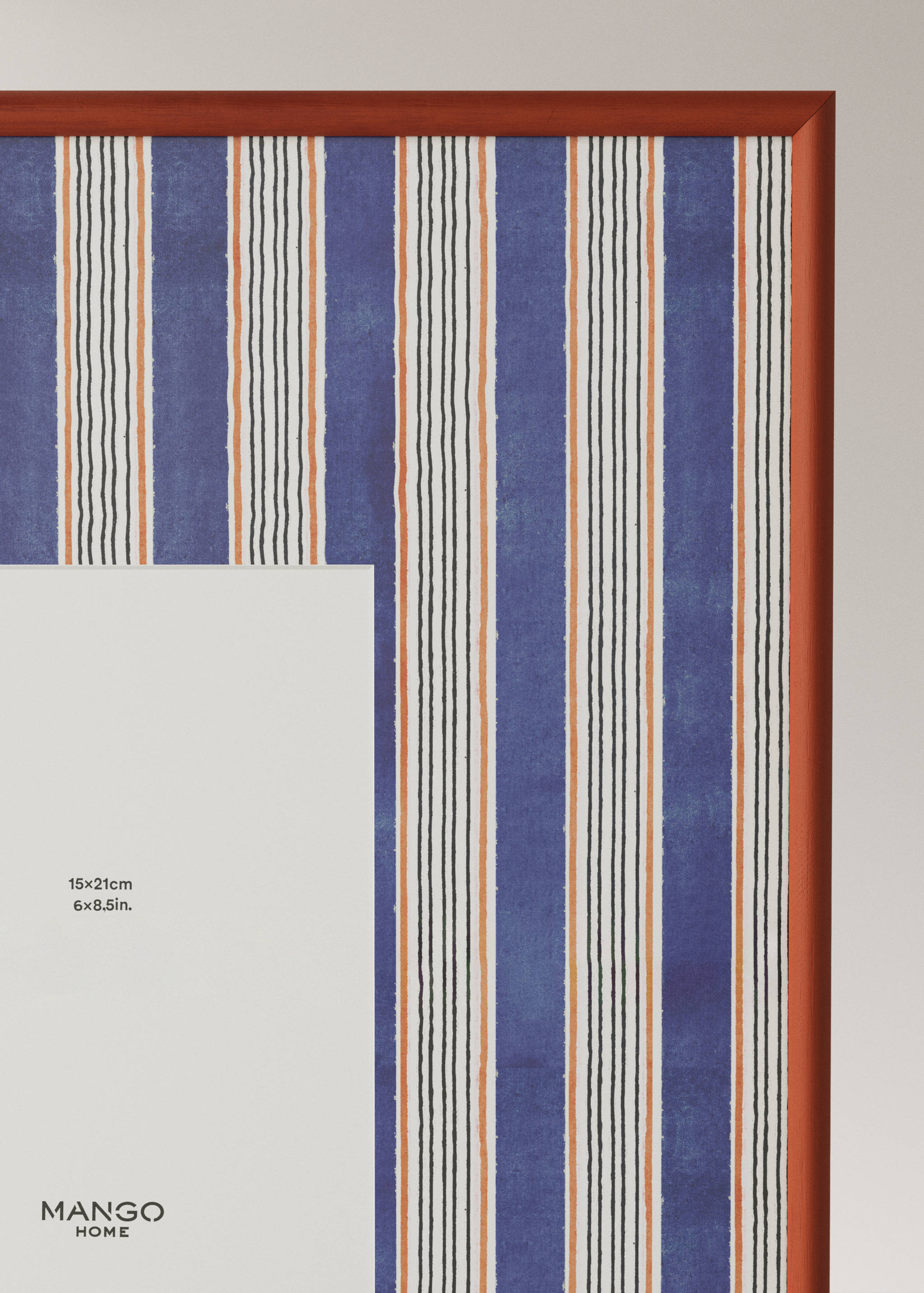 Wooden frame with large lines - Details of the article 1