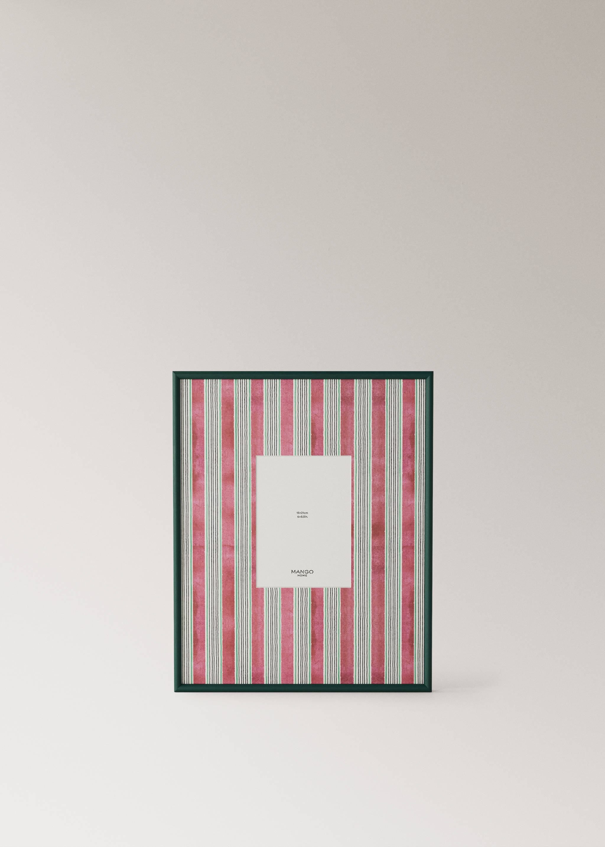 Wooden frame with large lines - Article without model