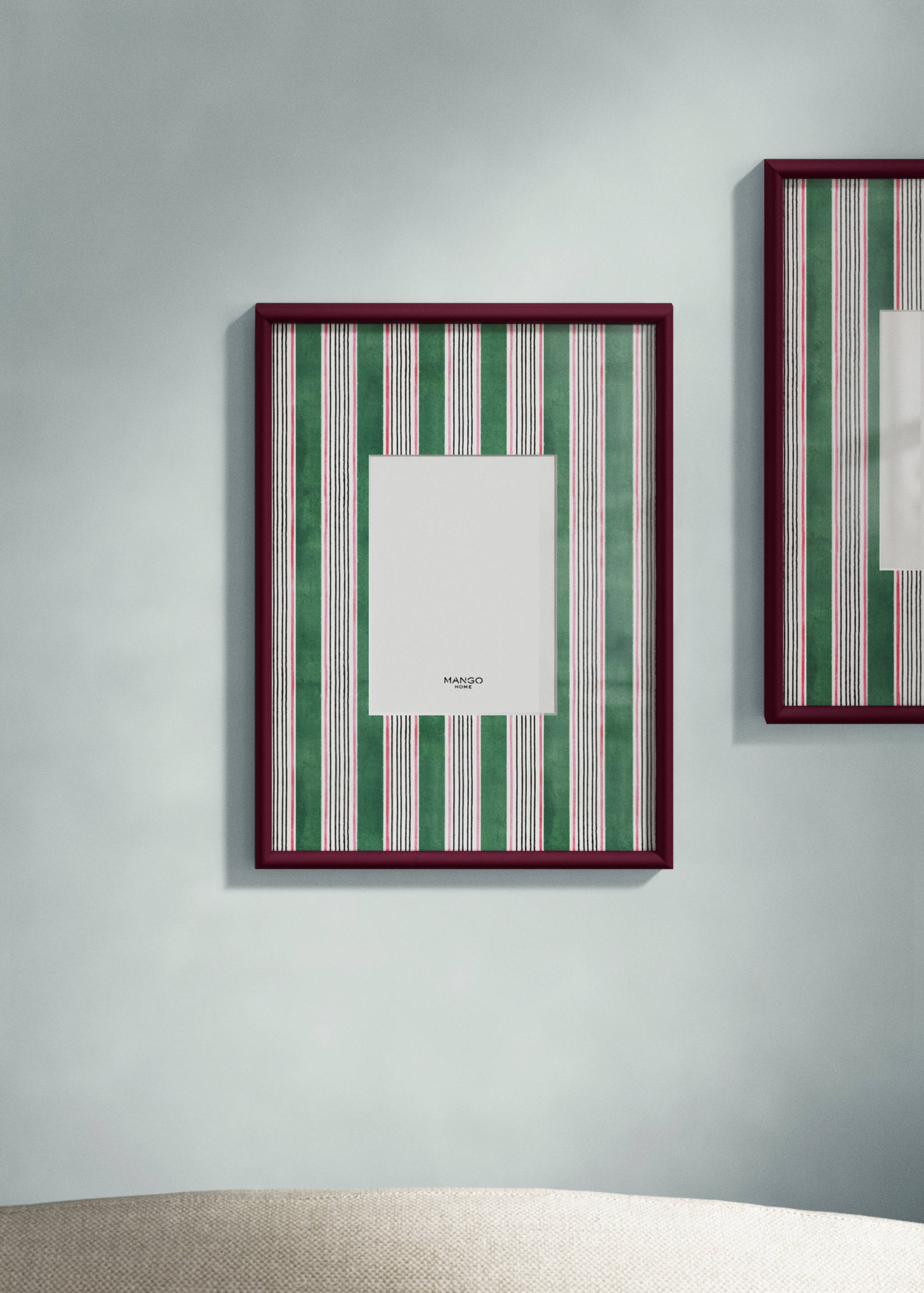 Wooden frame with large lines - General plane