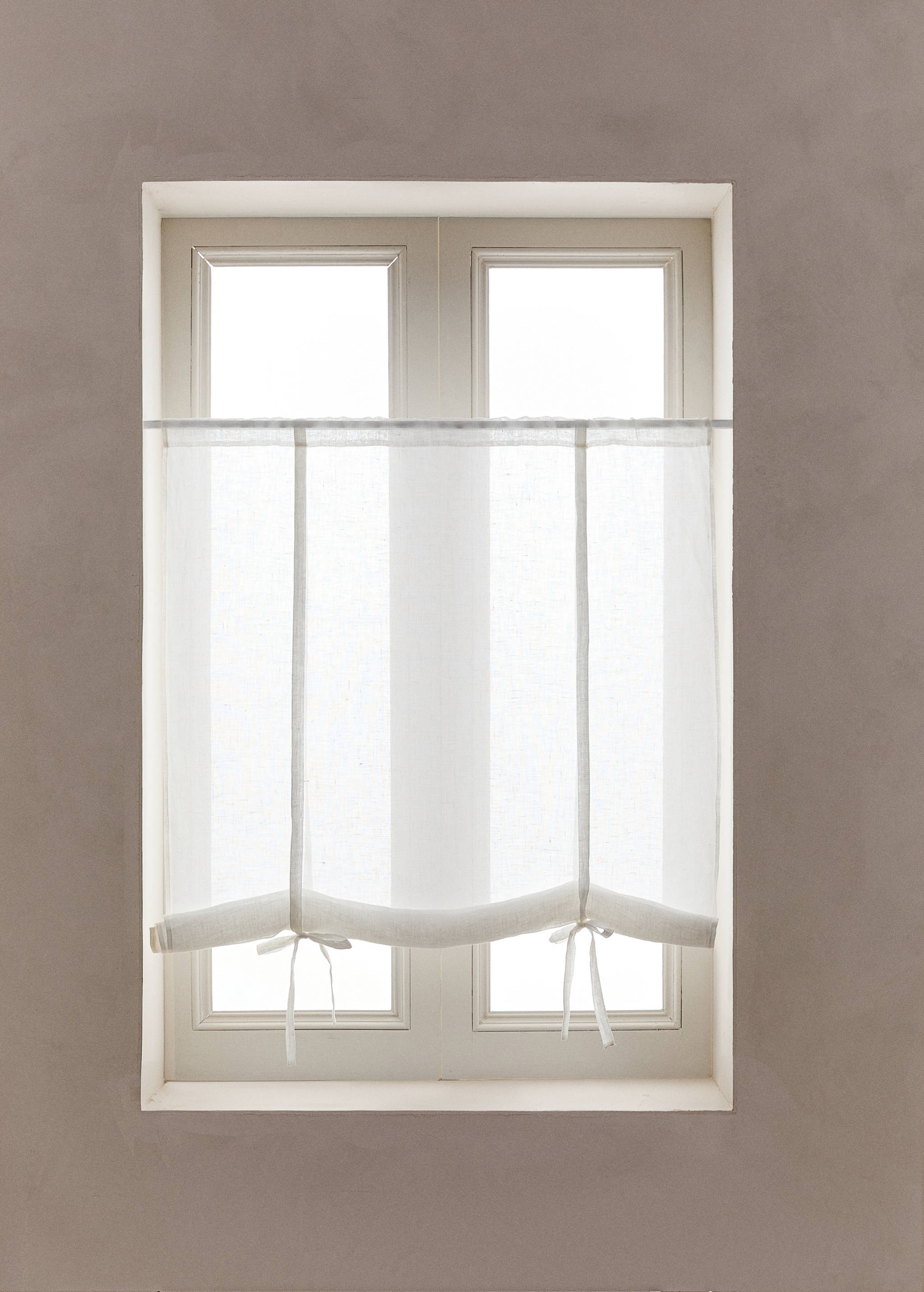 Rolgordijn van 100% linnen, lichtdoorlatend - Overzichtstekening