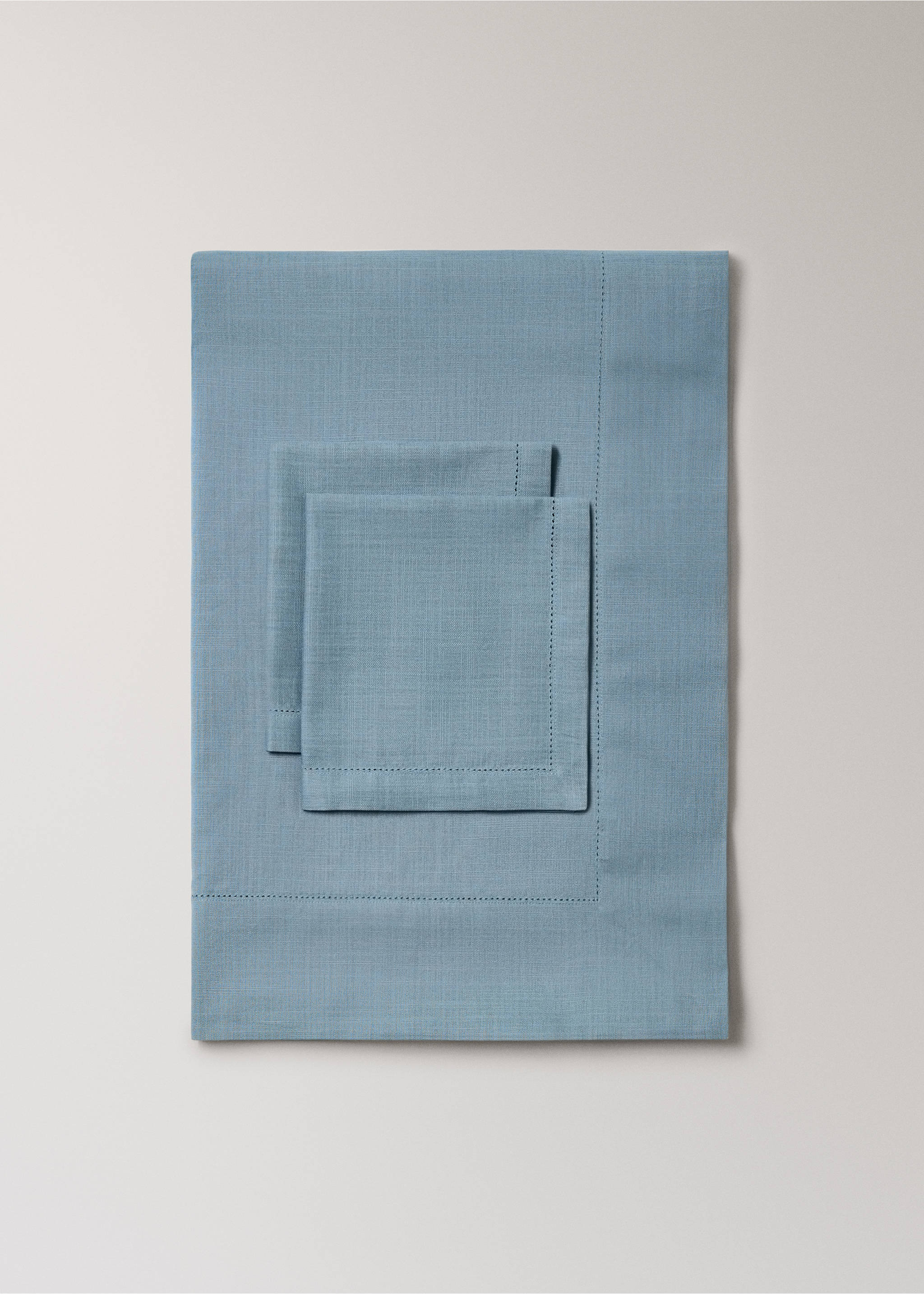 Cotton napkins with hemstitch detail - Details of the article 3, Blue. Ref: 27063277-00.