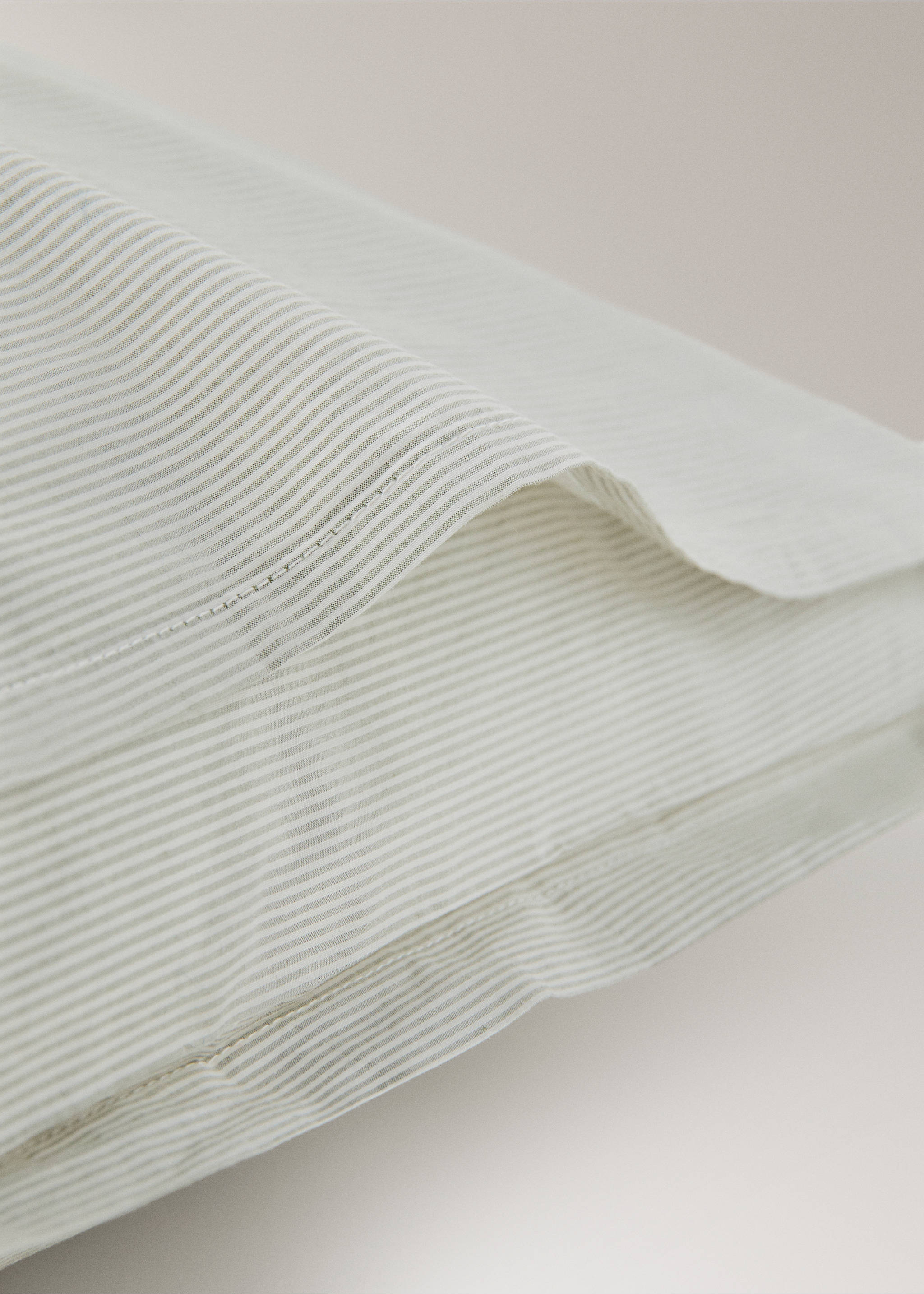 Two yarn-dyed cotton pillowcases 50x75 cm - Details of the article 1, Pastel Green. Ref: 27063278-00.