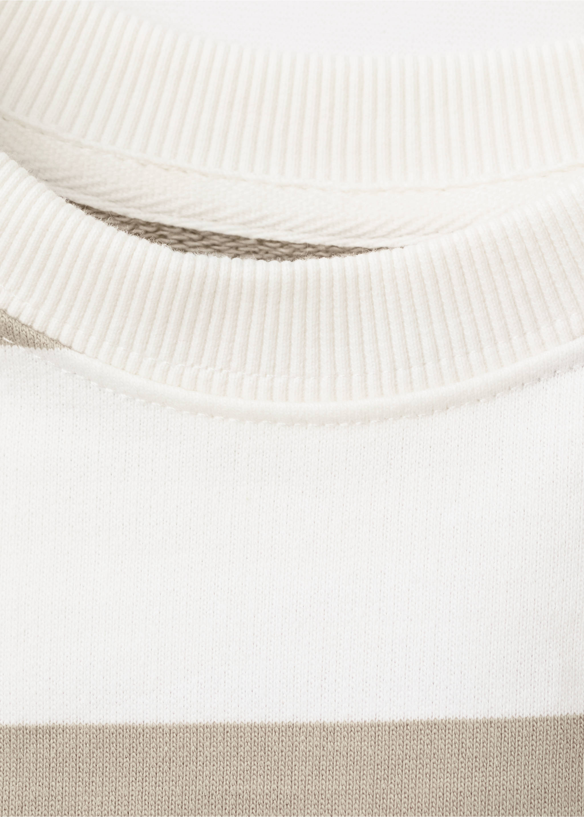 100% cotton striped sweatshirt - Details of the article 8, Sand. Ref: 27063280-00.