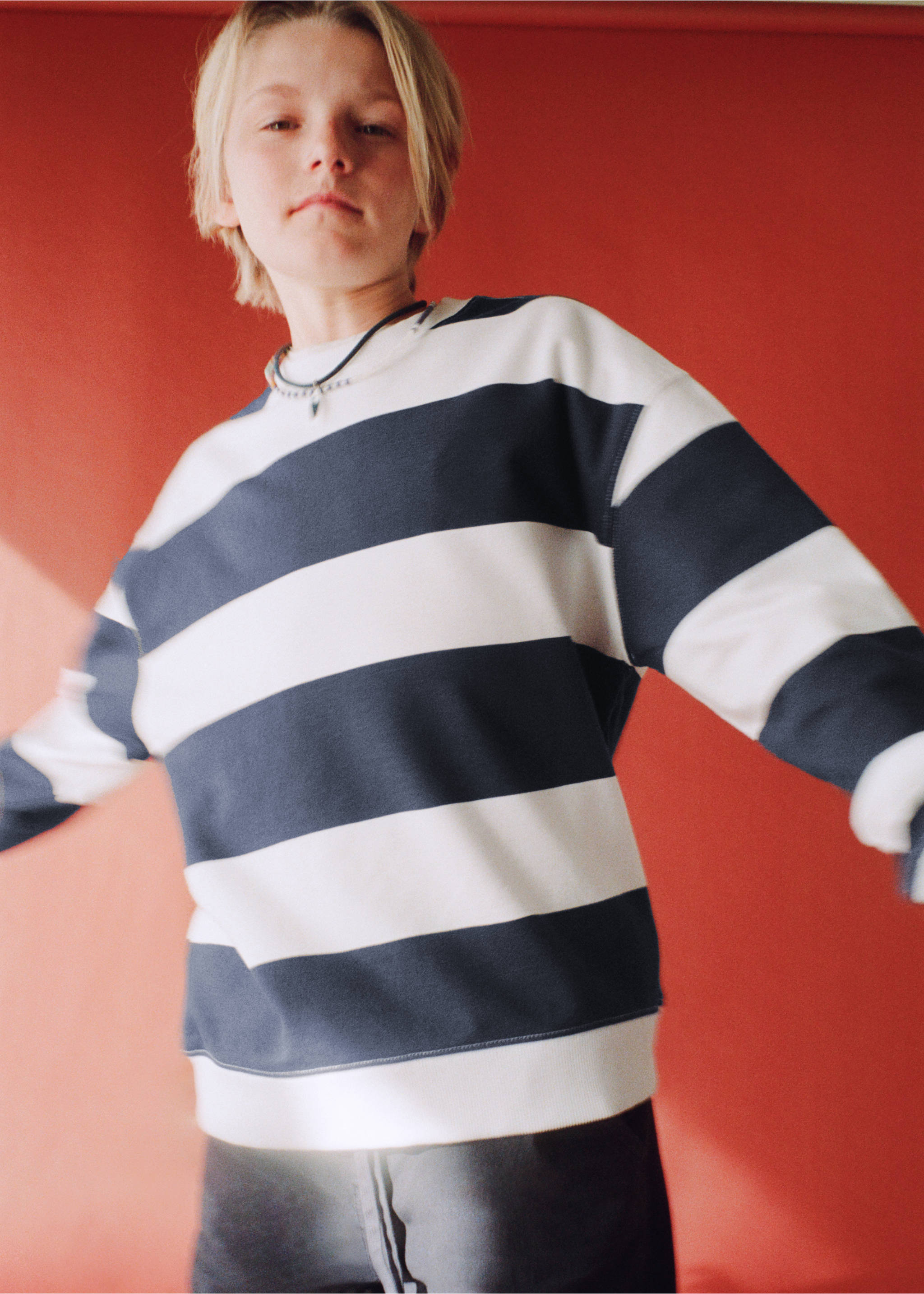 Hanorac din 100% bumbac cu dungi - Detaliu al articolului 5, Bleumarin. Ref: 27063280-00.