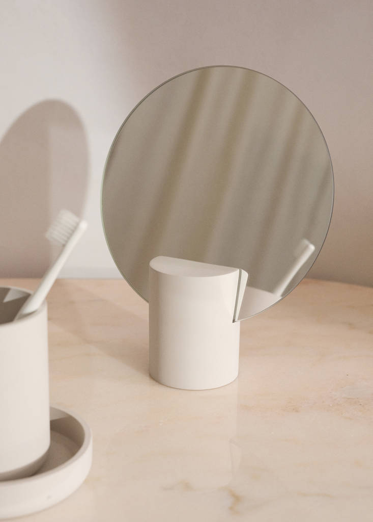 Resin vanity mirror — Ecru